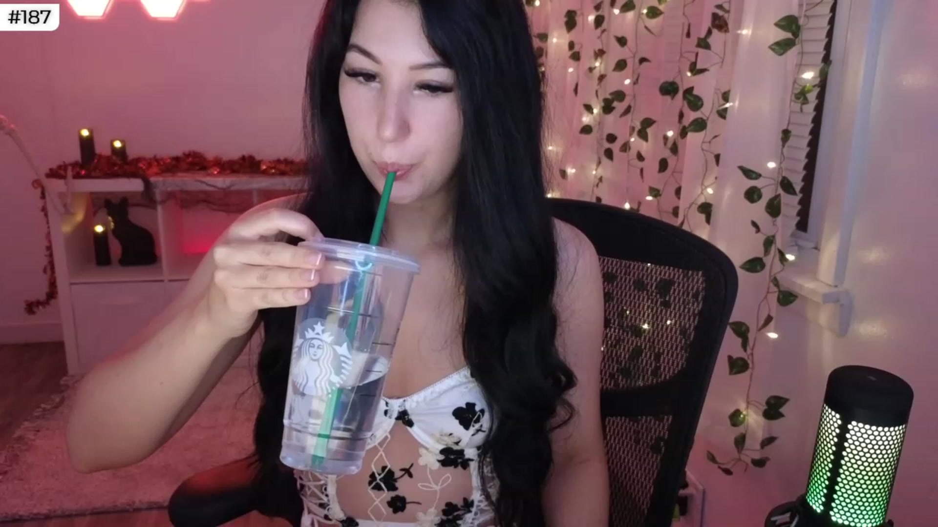 Gallery image thumbnail from LenaDanzara's myfreecams stream on, 09/30/2023, 04:27 image 11 of 20