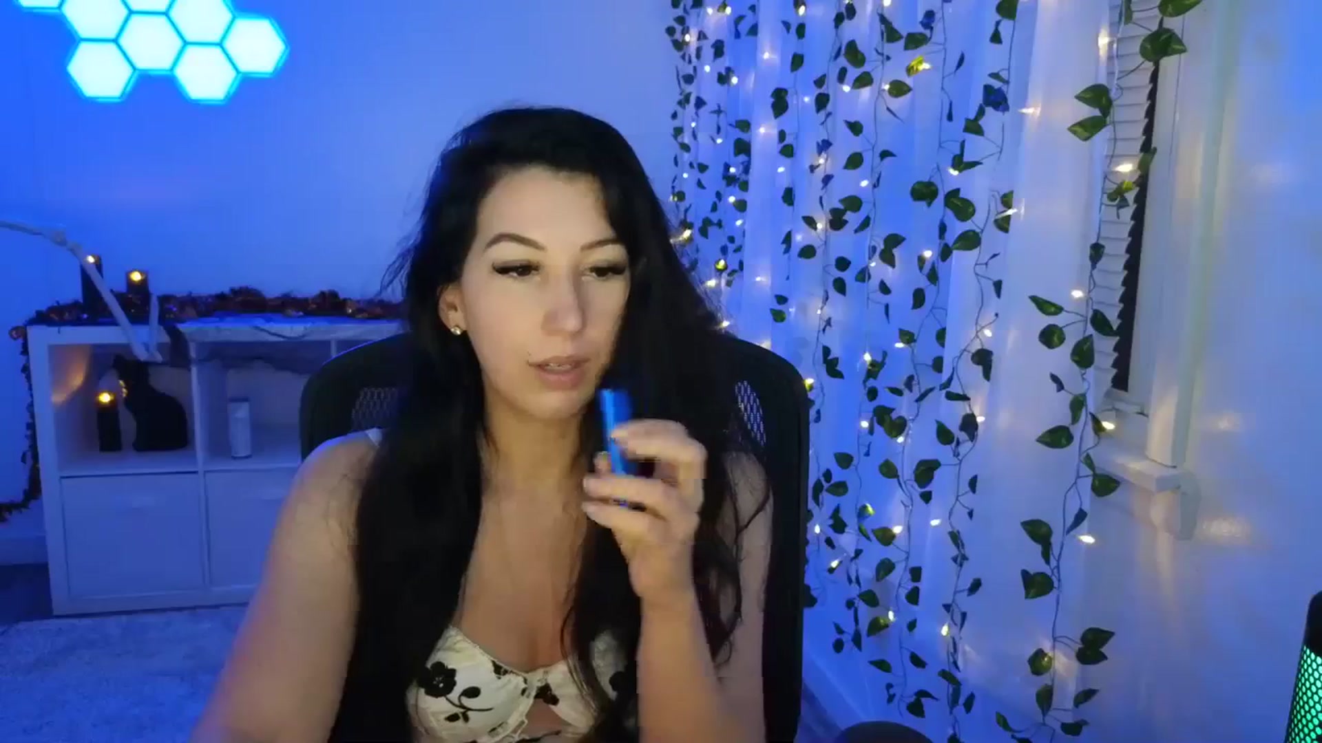 Gallery image thumbnail from LenaDanzara's myfreecams stream on, 09/30/2023, 10:00 image 9 of 20