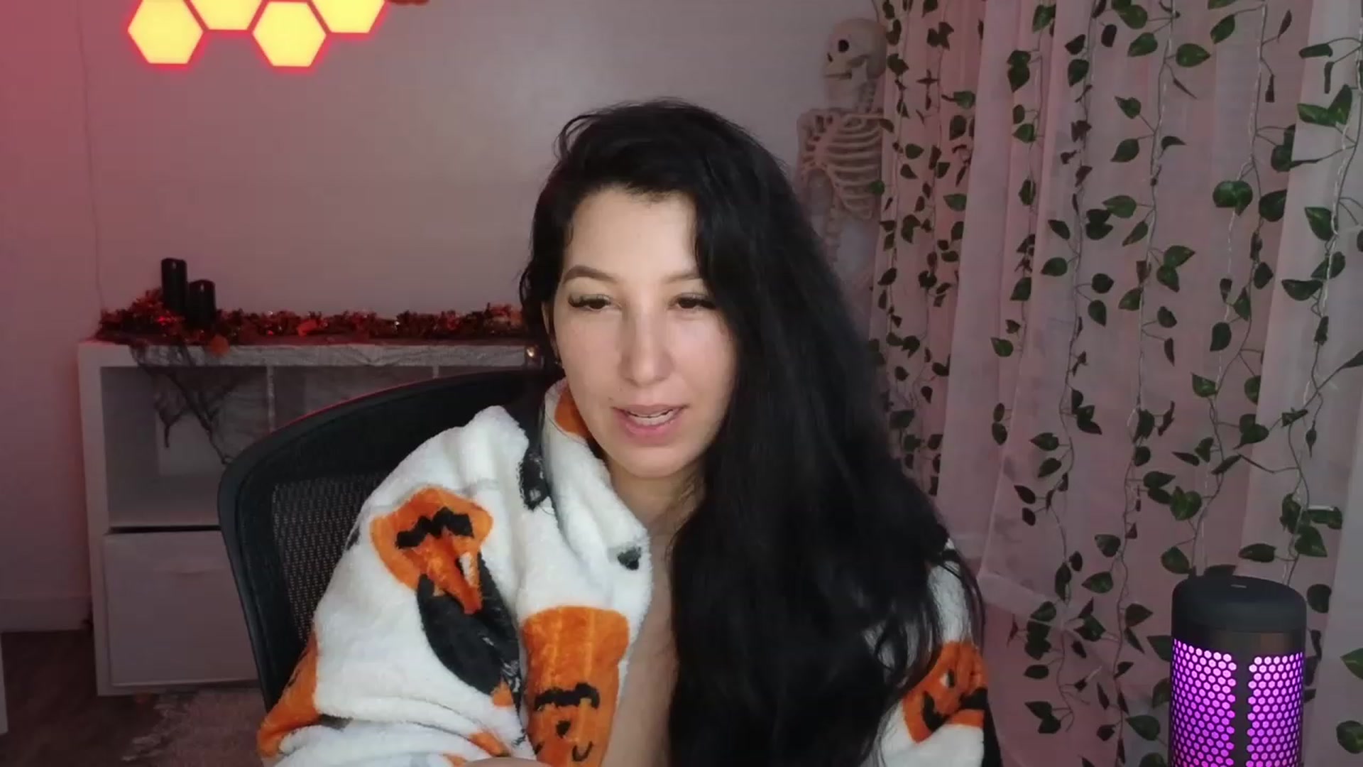 Gallery image thumbnail from LenaDanzara's myfreecams stream on, 10/13/2023, 08:00 image 15 of 20