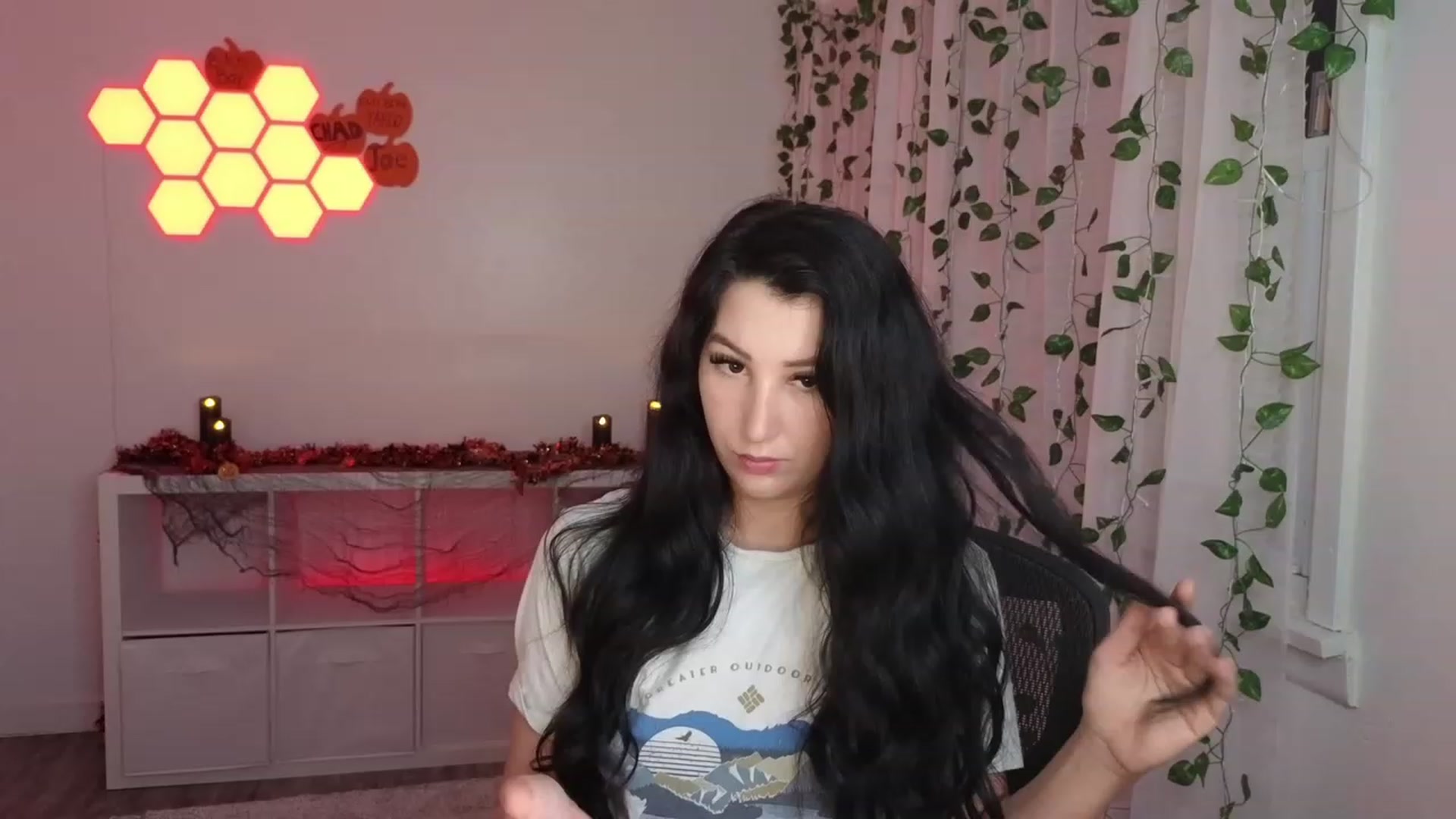 Gallery image thumbnail from LenaDanzara's myfreecams stream on, 10/16/2023, 08:38 image 1 of 20