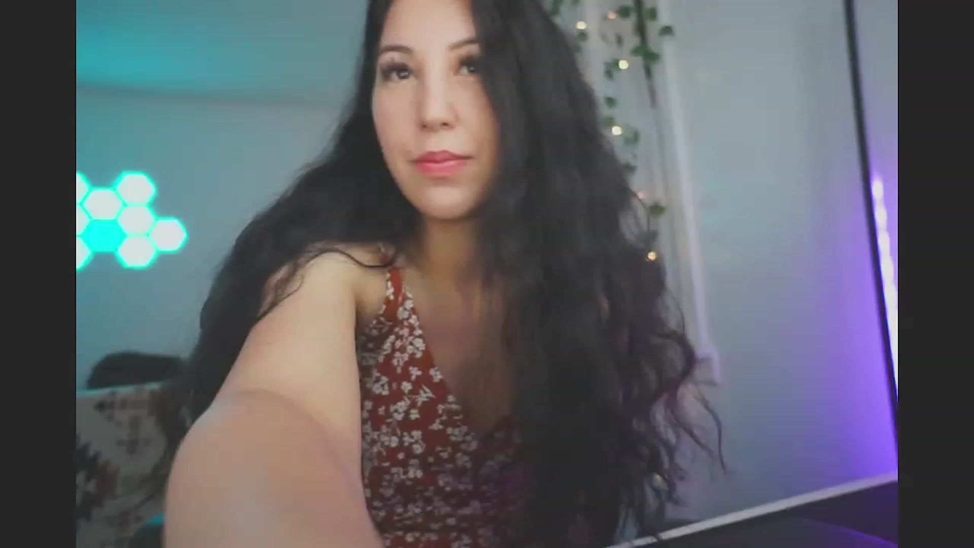 Gallery image thumbnail from LenaDanzara's myfreecams stream on, 11/12/2023, 11:05 image 19 of 20