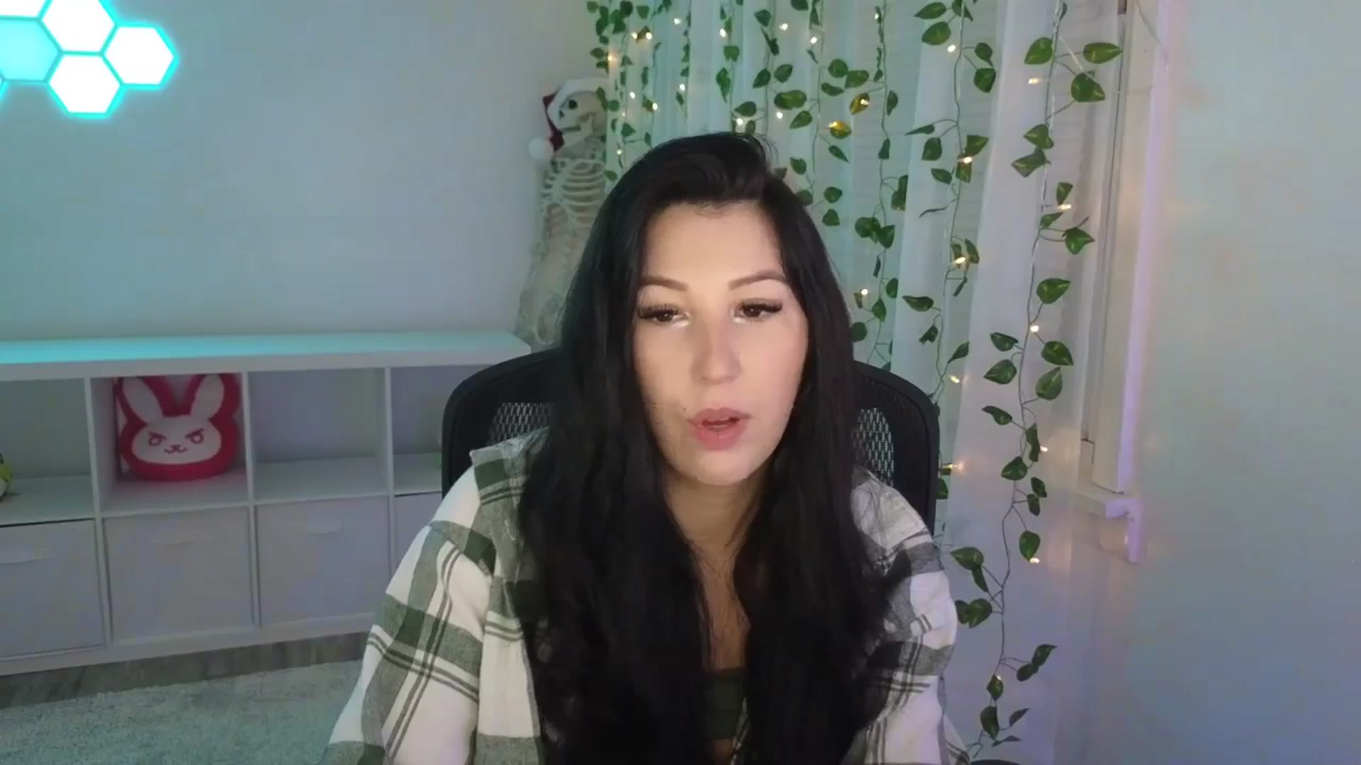 Gallery image thumbnail from LenaDanzara's myfreecams stream on, 11/18/2023, 08:03 image 15 of 20
