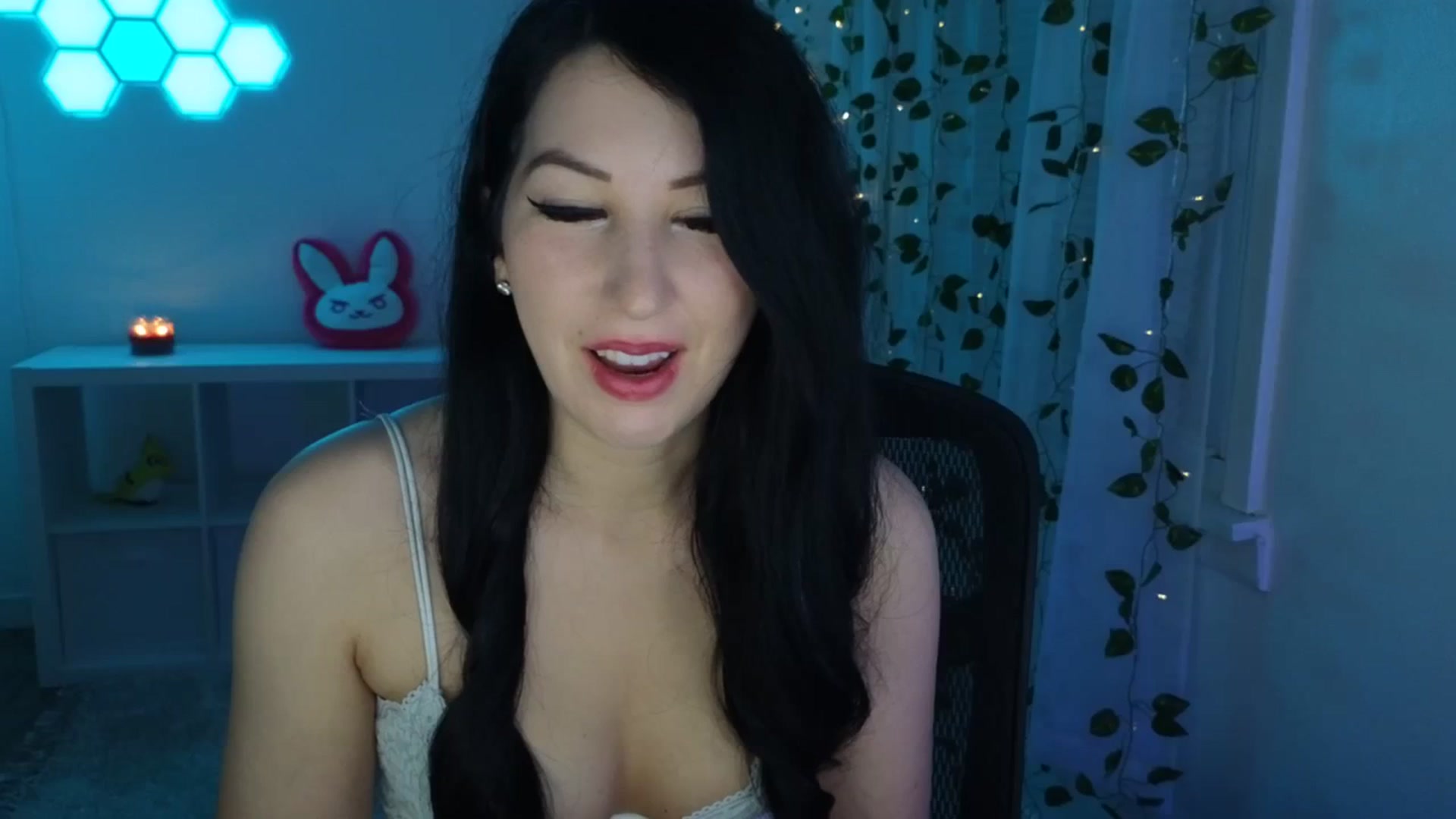 Gallery image thumbnail from LenaDanzara's myfreecams stream on, 11/25/2023, 08:13 image 8 of 20