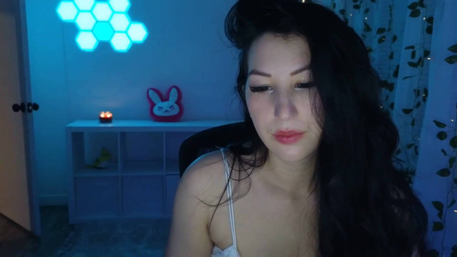 Gallery image thumbnail from LenaDanzara's myfreecams stream on, 11/25/2023, 08:13 image 14 of 20
