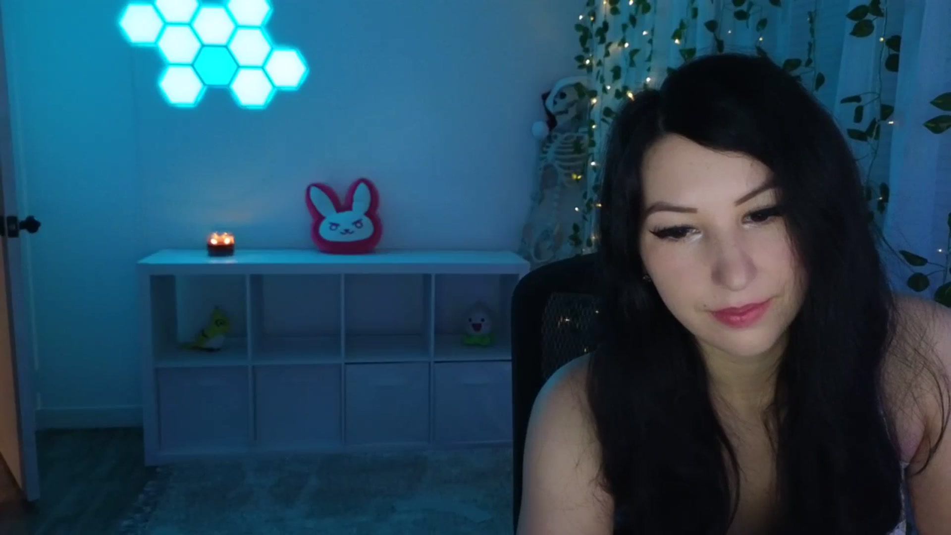 Gallery image thumbnail from LenaDanzara's myfreecams stream on, 11/25/2023, 08:13 image 19 of 20