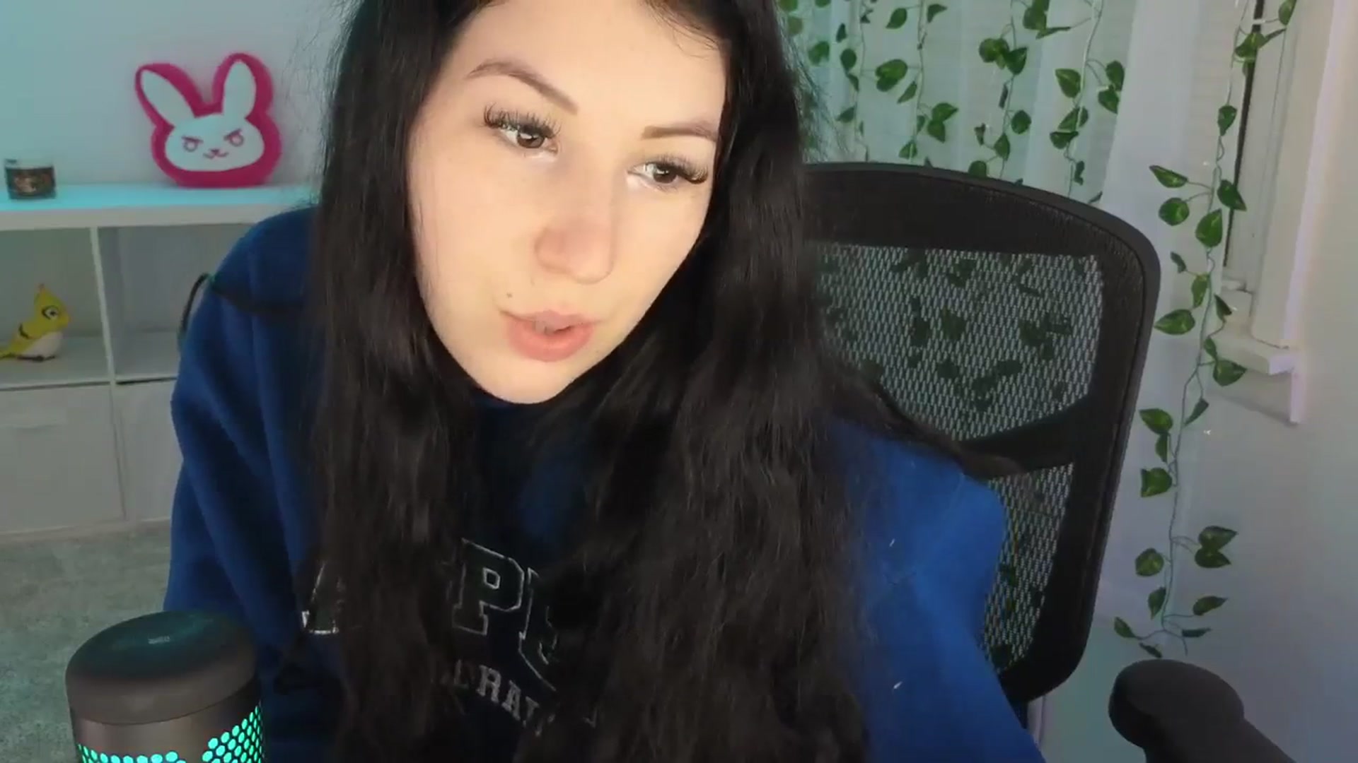 Gallery image thumbnail from LenaDanzara's myfreecams stream on, 11/26/2023, 06:16 image 6 of 20