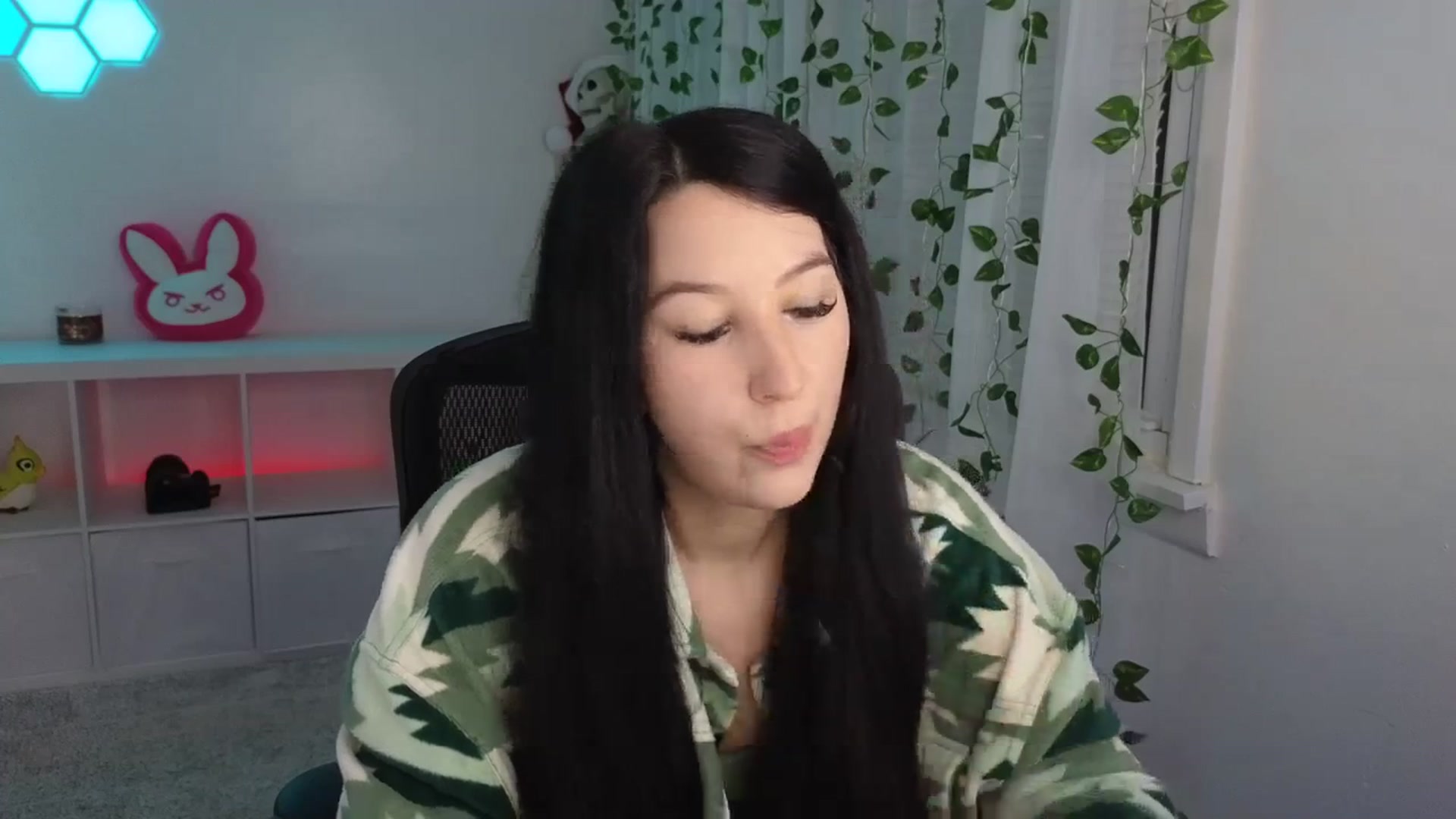 Gallery image thumbnail from LenaDanzara's myfreecams stream on, 11/28/2023, 08:13 image 2 of 20