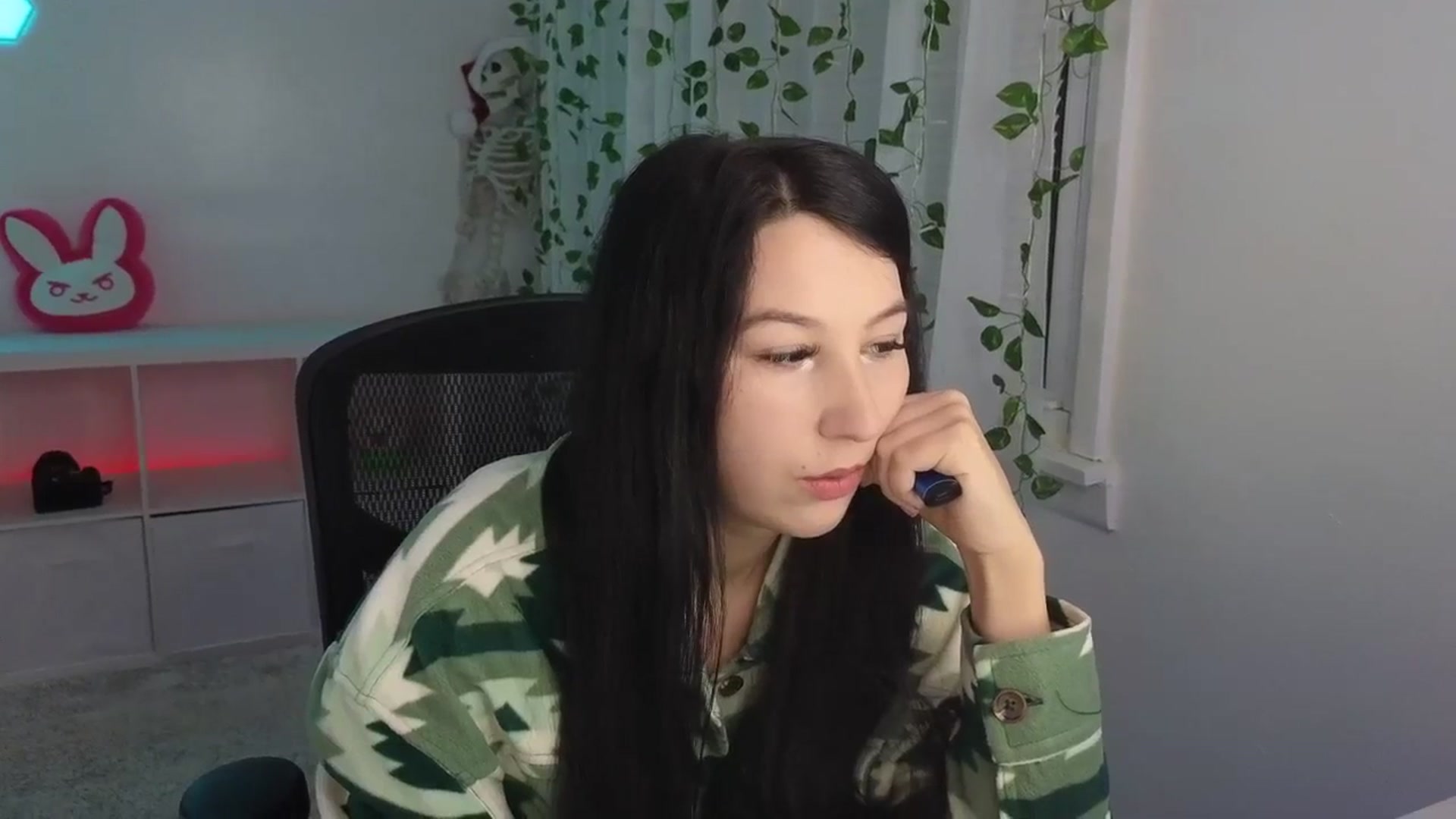 Gallery image thumbnail from LenaDanzara's myfreecams stream on, 11/28/2023, 08:13 image 3 of 20