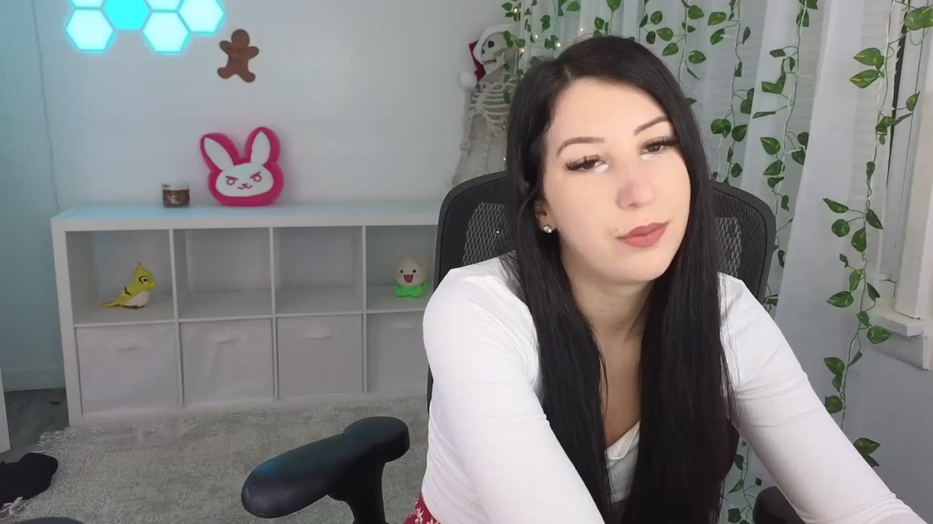 Gallery image thumbnail from LenaDanzara's myfreecams stream on, 12/02/2023, 06:23 image 6 of 20
