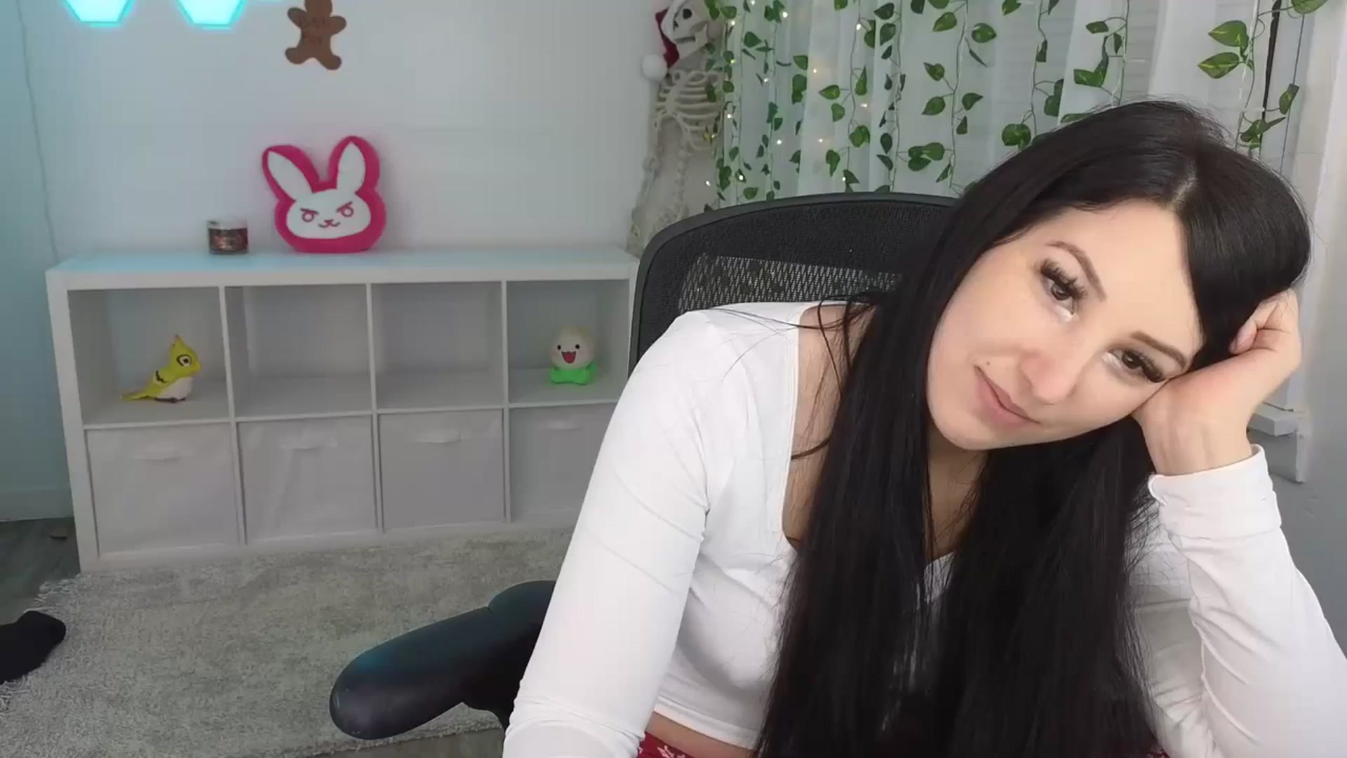 Gallery image thumbnail from LenaDanzara's myfreecams stream on, 12/02/2023, 08:01 image 8 of 20