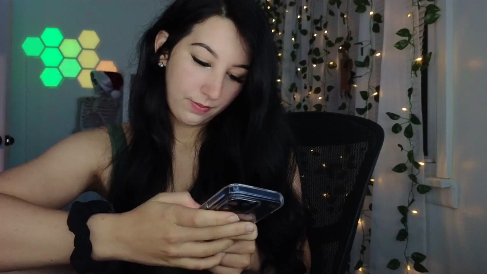 Gallery image thumbnail from LenaDanzara's myfreecams stream on, 12/16/2023, 07:29 image 17 of 20