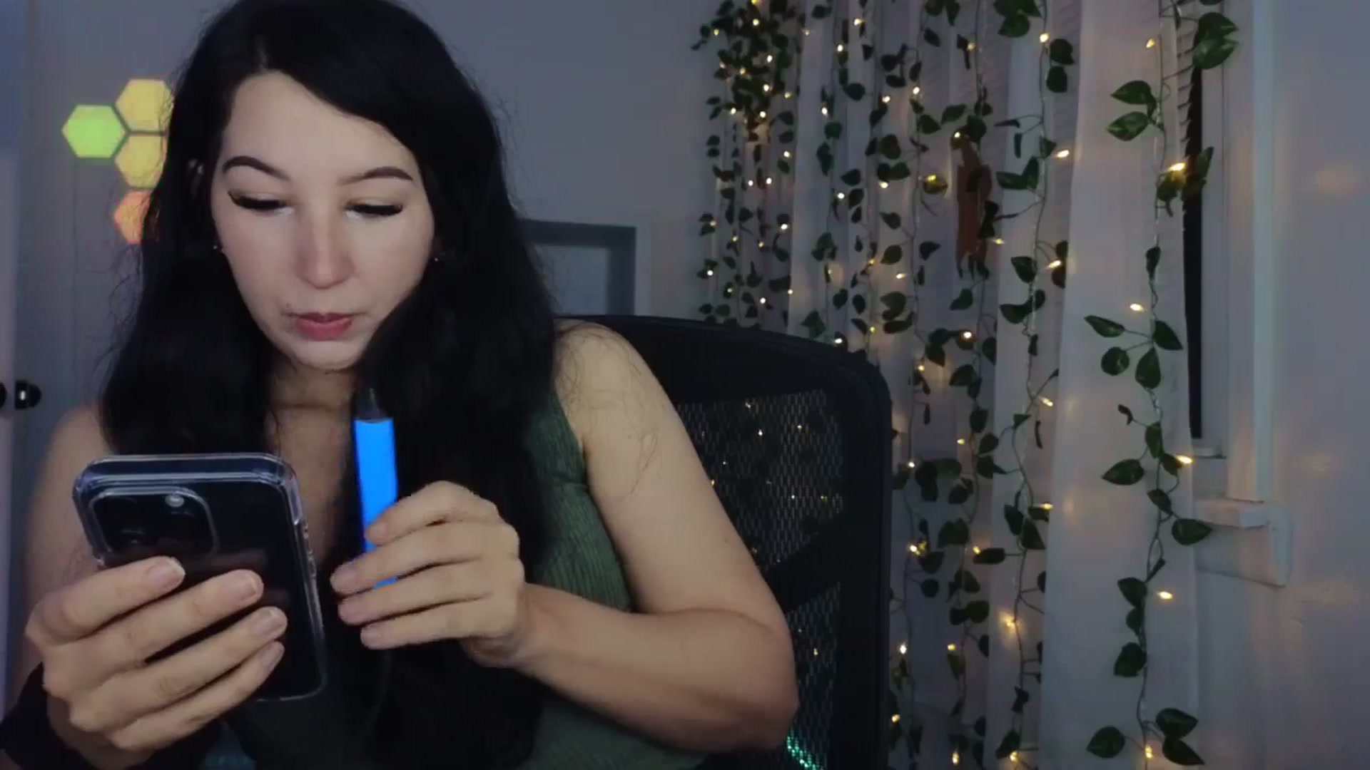 Gallery image thumbnail from LenaDanzara's myfreecams stream on, 12/16/2023, 07:29 image 5 of 20