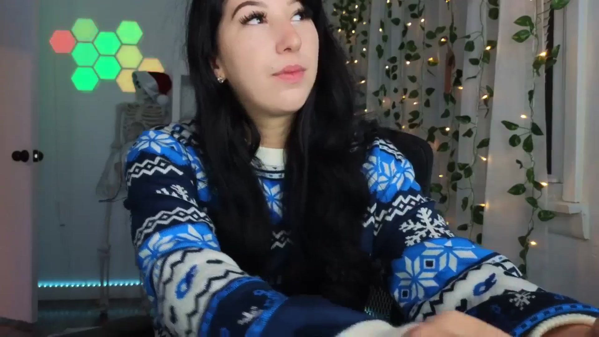 Gallery image thumbnail from LenaDanzara's myfreecams stream on, 12/16/2023, 09:18 image 19 of 20