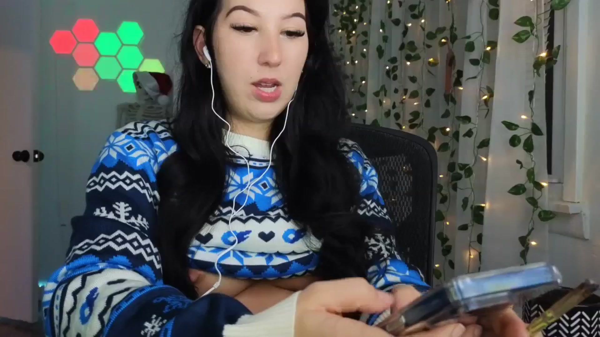 Gallery image thumbnail from LenaDanzara's myfreecams stream on, 12/16/2023, 09:18 image 13 of 20