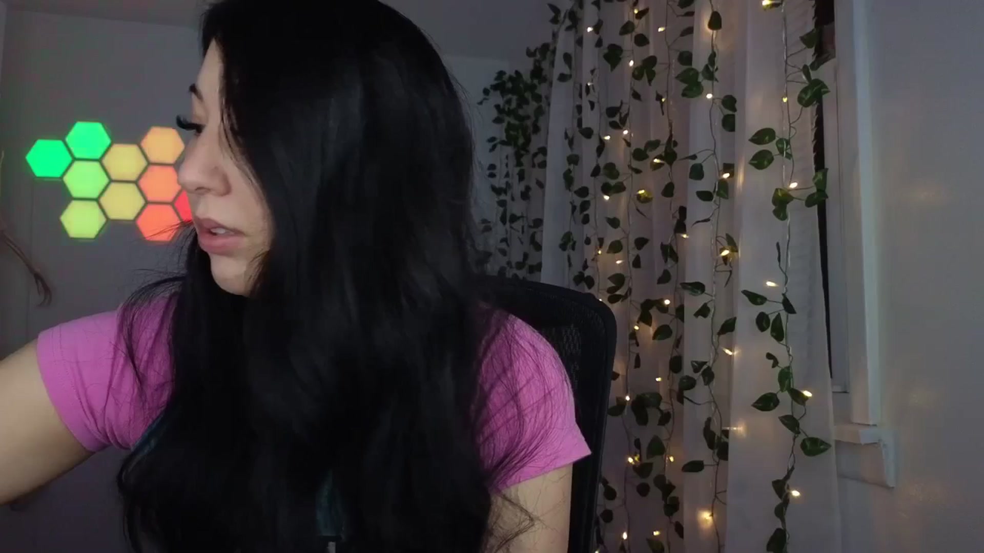Gallery image thumbnail from LenaDanzara's myfreecams stream on, 12/17/2023, 09:50 image 13 of 20