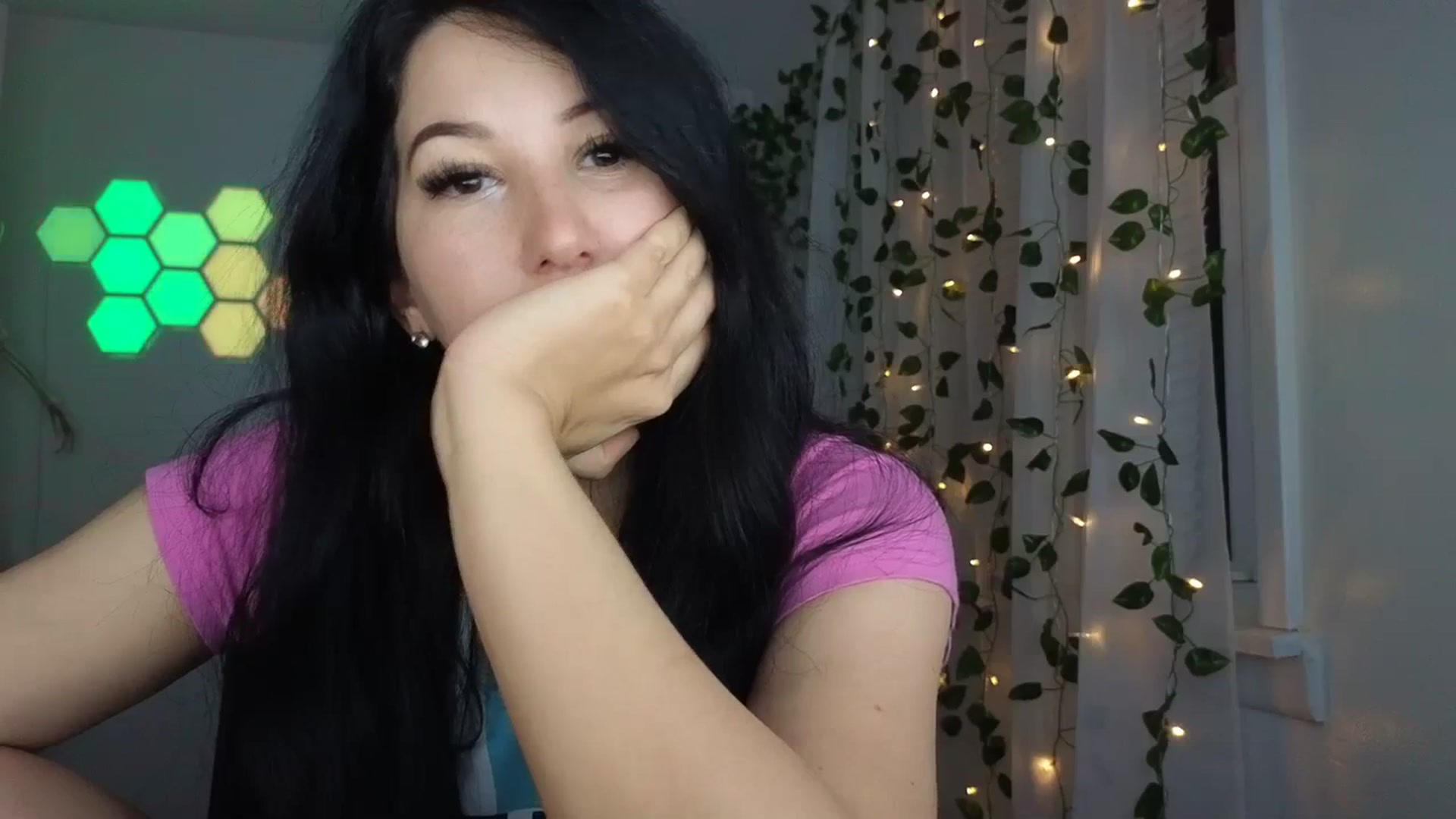 Gallery image thumbnail from LenaDanzara's myfreecams stream on, 12/17/2023, 09:50 image 15 of 20
