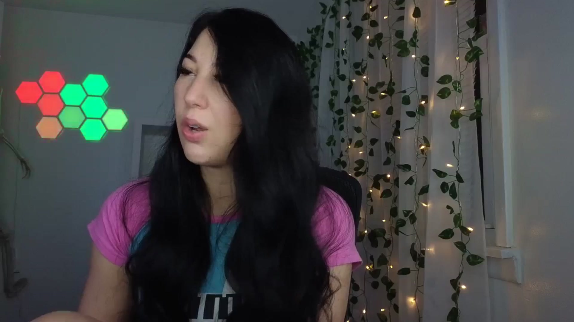 Gallery image thumbnail from LenaDanzara's myfreecams stream on, 12/17/2023, 09:50 image 12 of 20