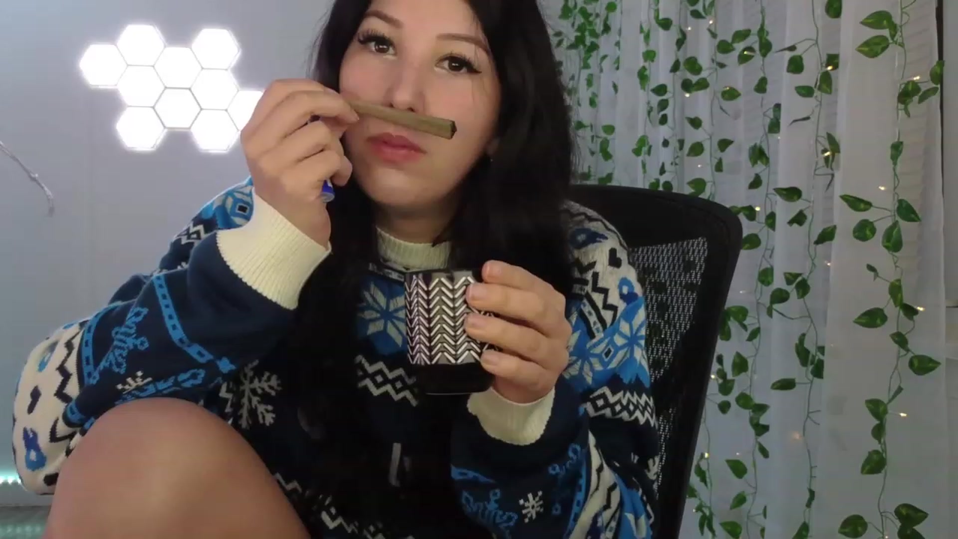 Gallery image thumbnail from LenaDanzara's myfreecams stream on, 12/29/2023, 06:17 image 16 of 20