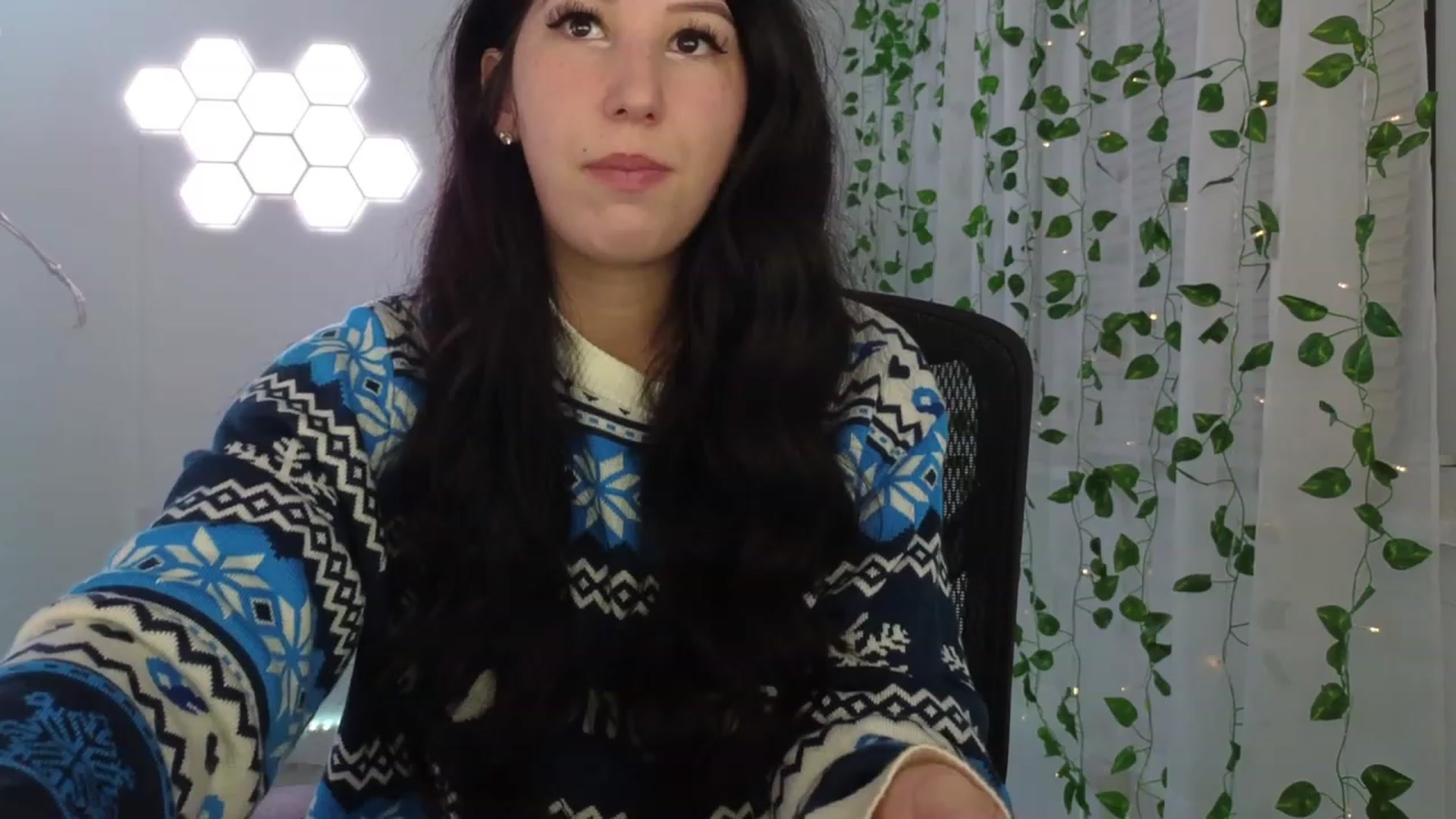 Gallery image thumbnail from LenaDanzara's myfreecams stream on, 12/29/2023, 06:17 image 13 of 20
