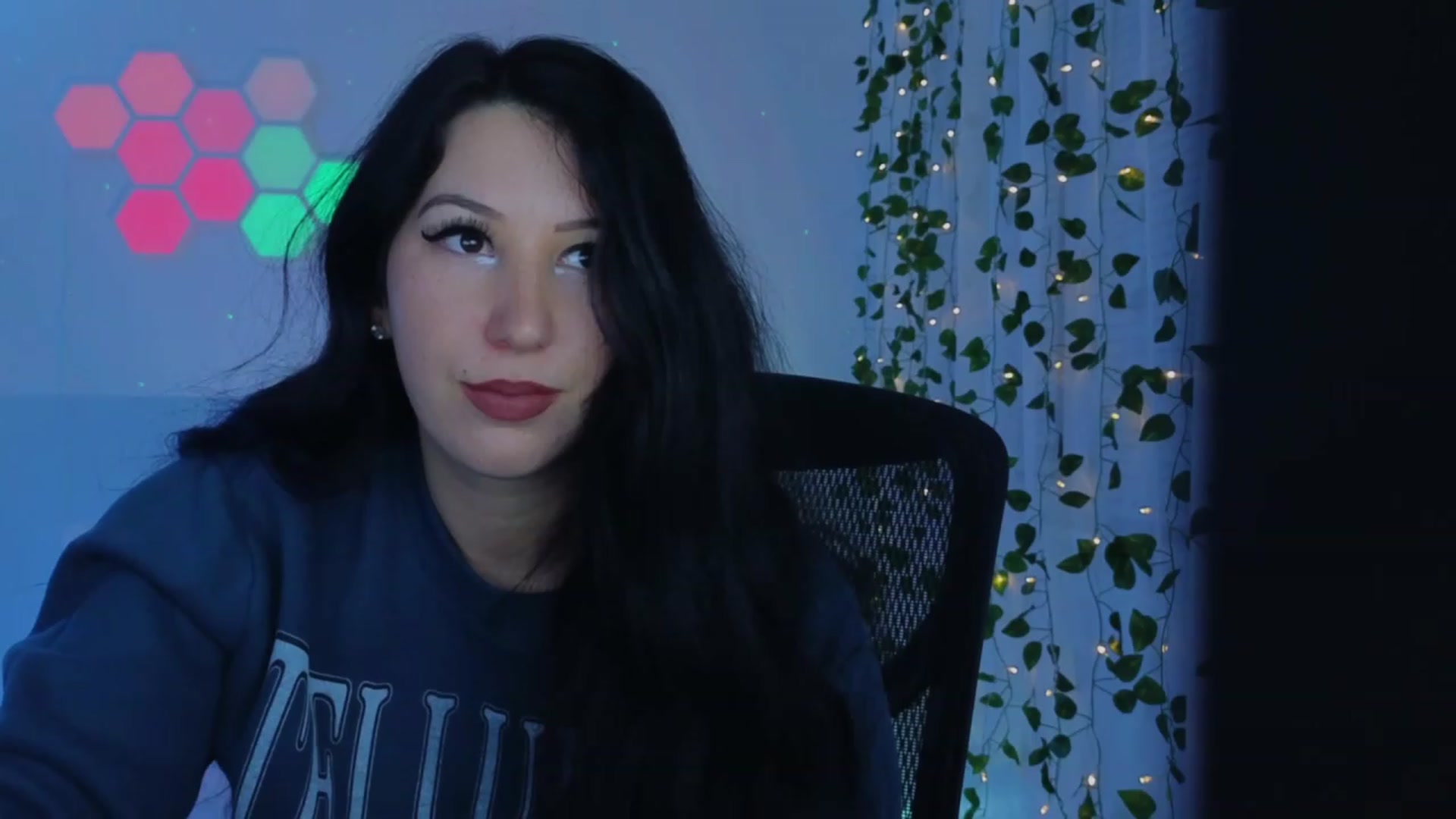 Gallery image thumbnail from LenaDanzara's myfreecams stream on, 12/30/2023, 10:01 image 3 of 20