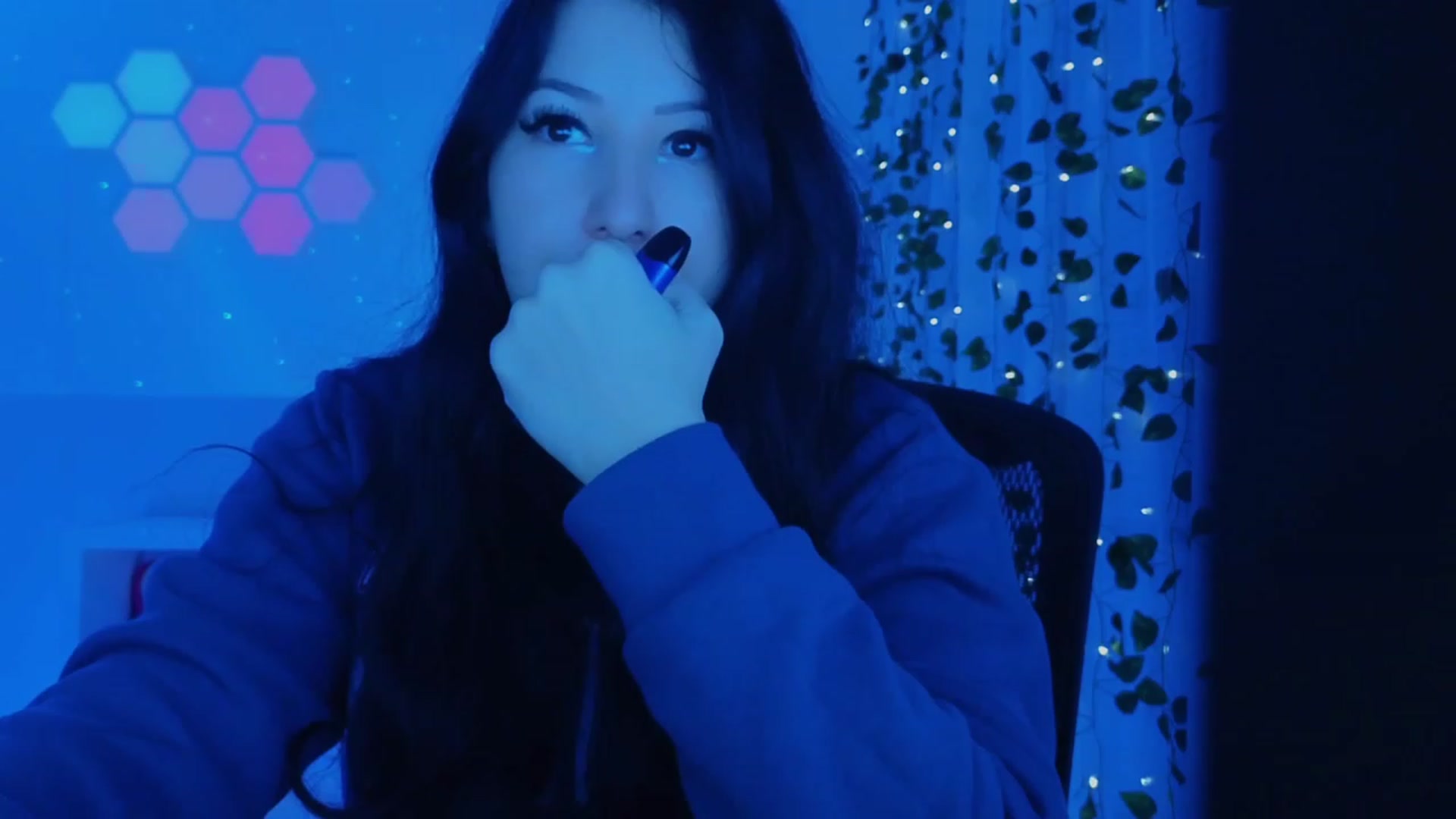 Gallery image thumbnail from LenaDanzara's myfreecams stream on, 12/30/2023, 10:01 image 15 of 20