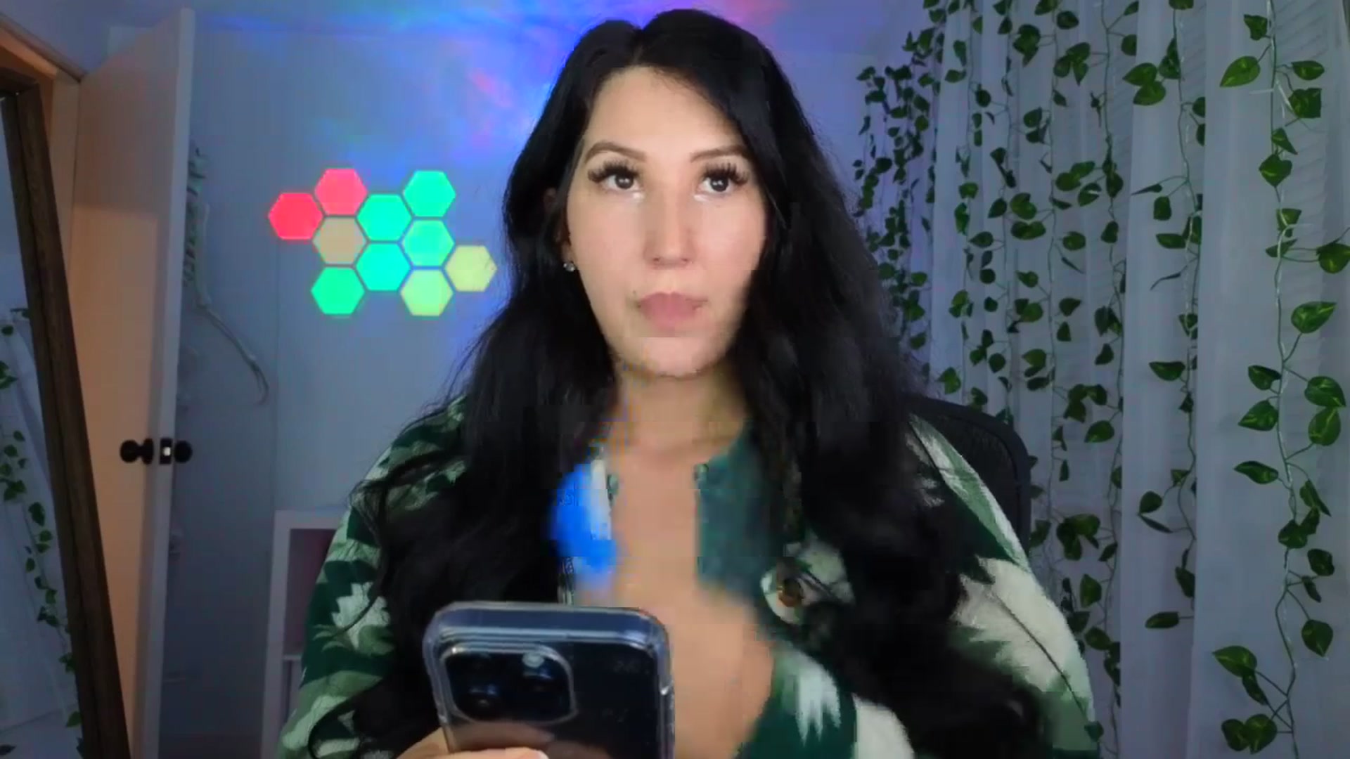 Gallery image thumbnail from LenaDanzara's myfreecams stream on, 12/31/2023, 08:48 image 19 of 20