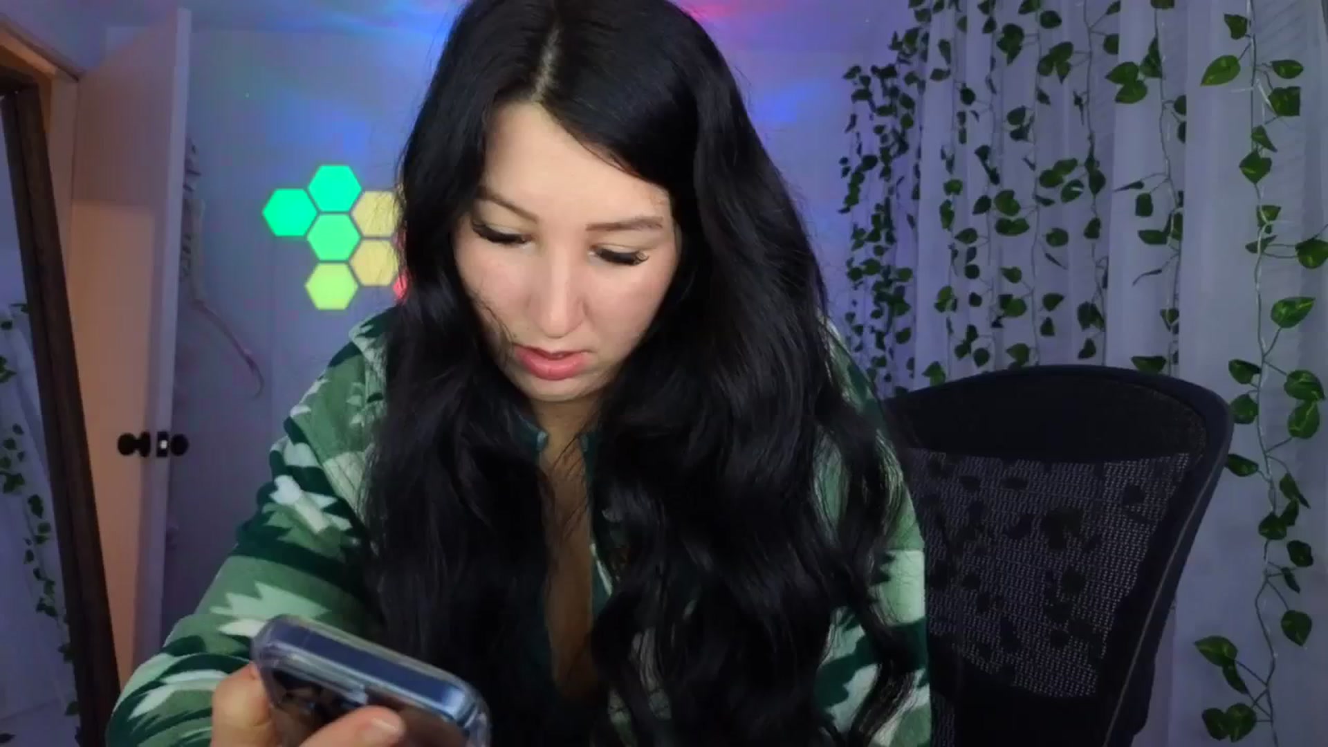 Gallery image thumbnail from LenaDanzara's myfreecams stream on, 12/31/2023, 08:48 image 1 of 20