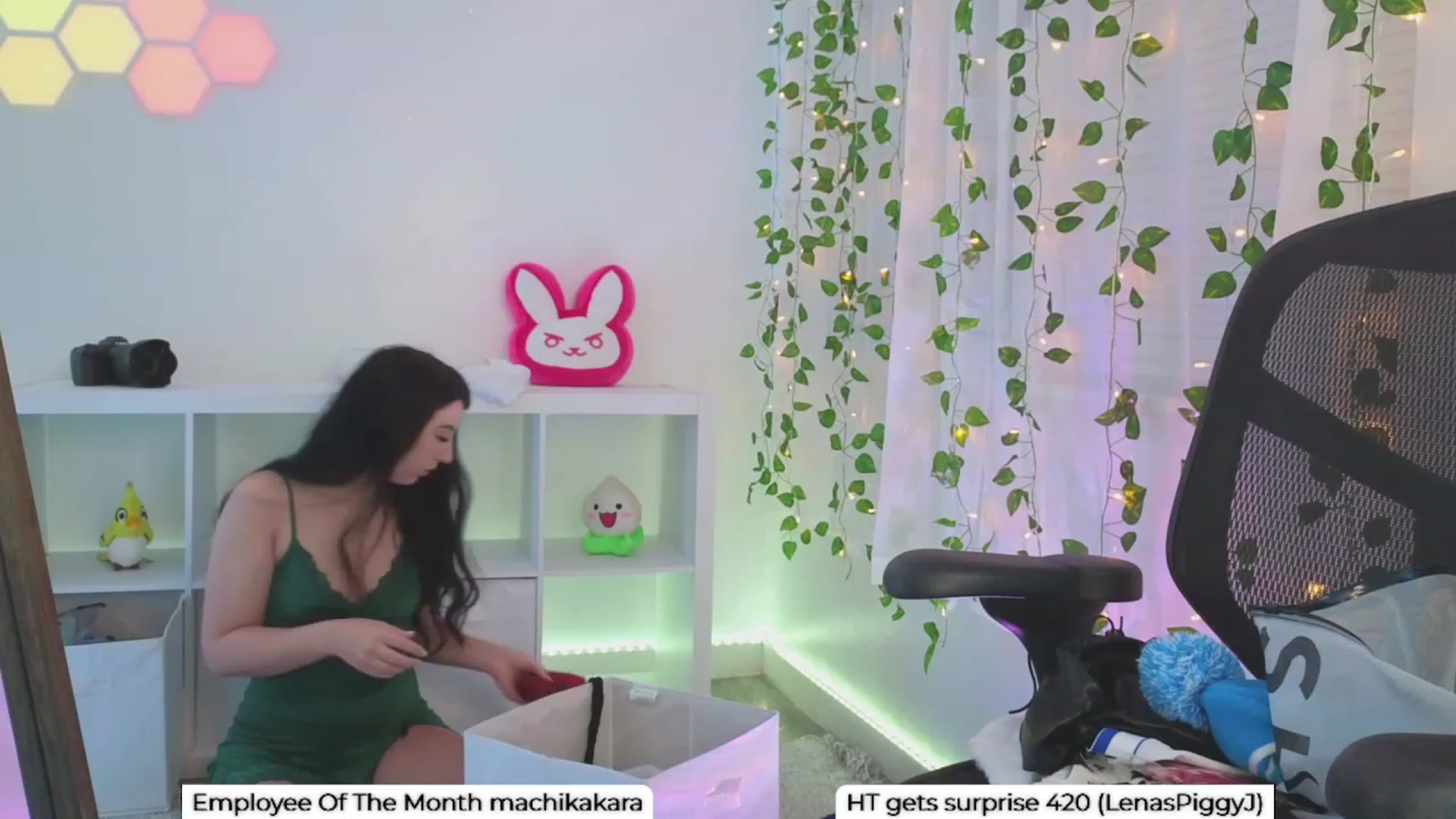Gallery image thumbnail from LenaDanzara's myfreecams stream on, 01/07/2024, 09:19 image 14 of 20