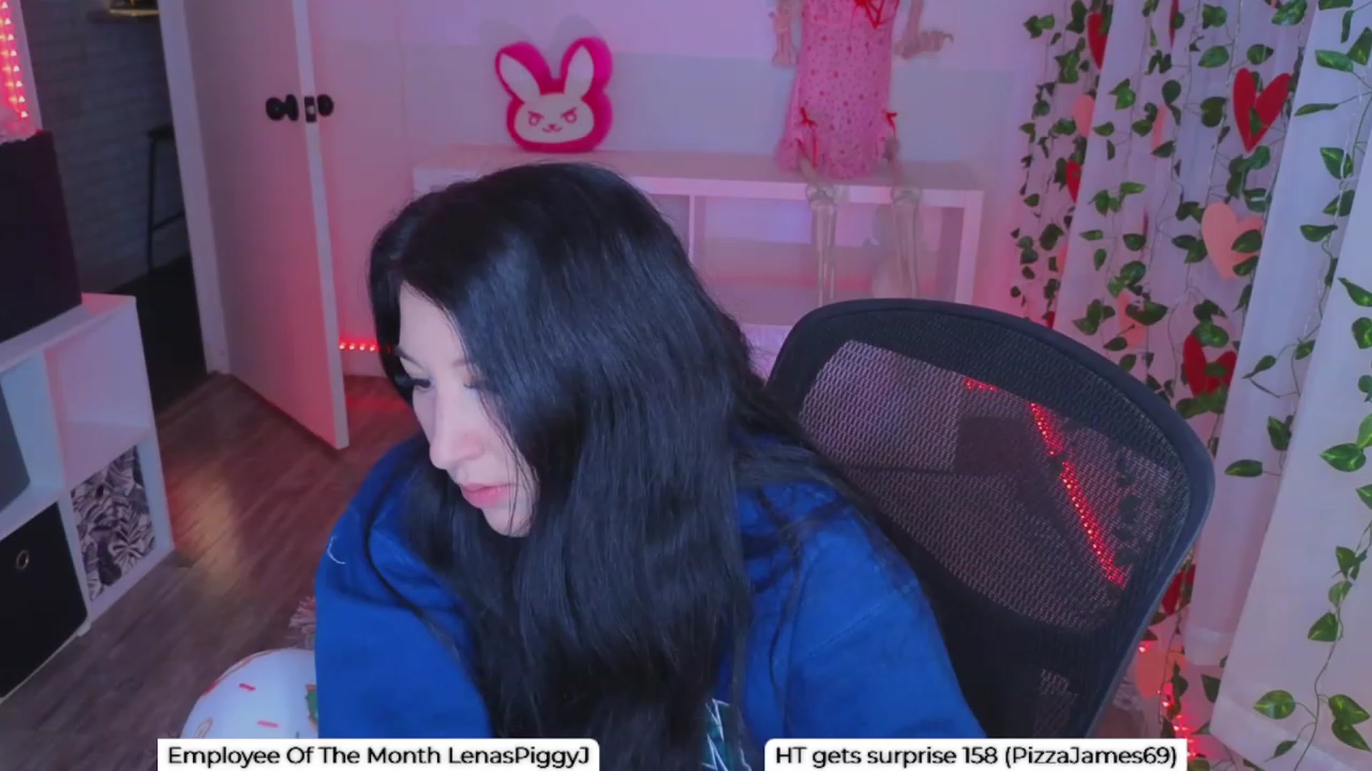 Gallery image thumbnail from LenaDanzara's myfreecams stream on, 01/24/2024, 09:45 image 19 of 20