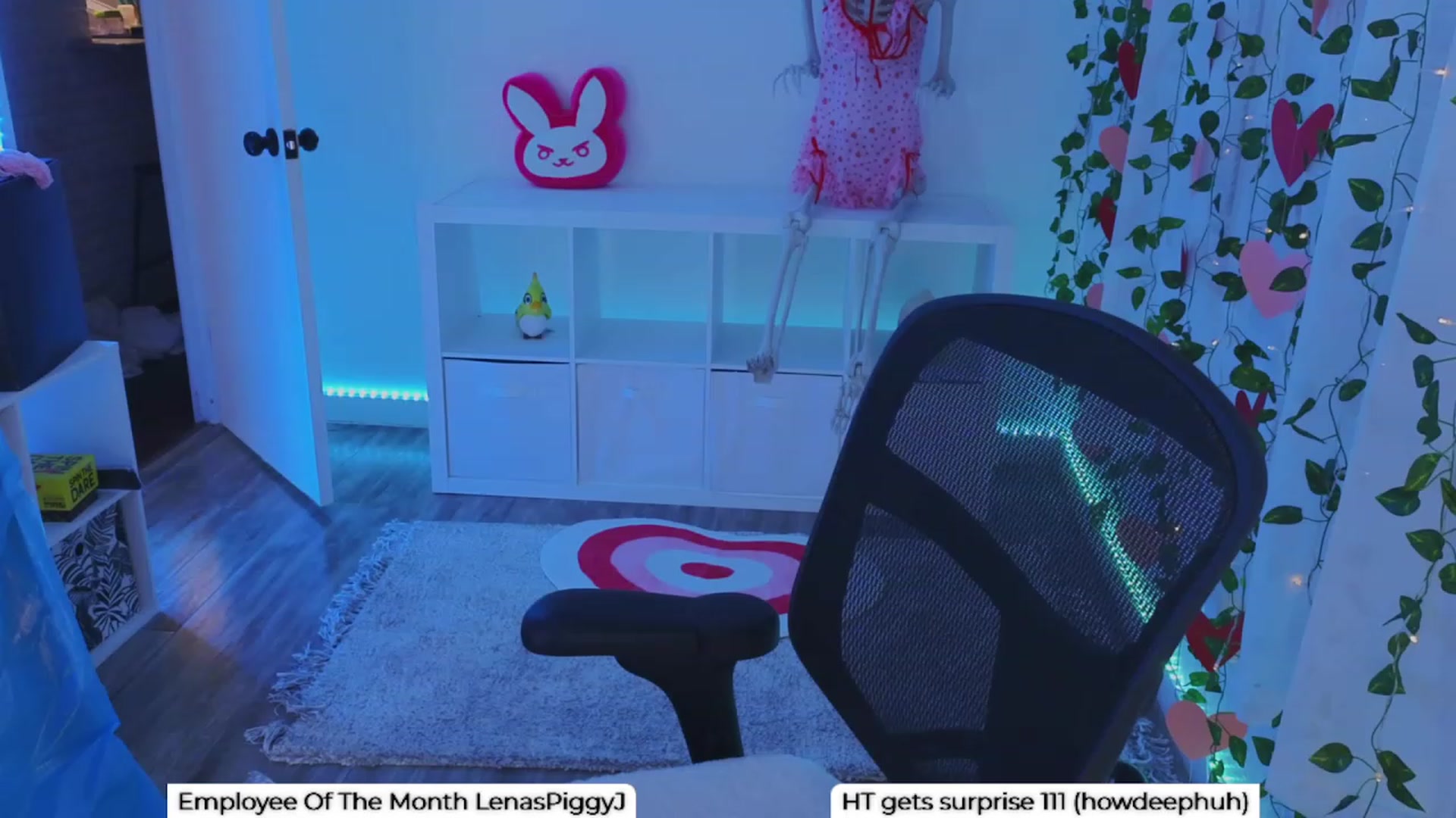 Gallery image thumbnail from LenaDanzara's myfreecams stream on, 01/27/2024, 08:34 image 16 of 20