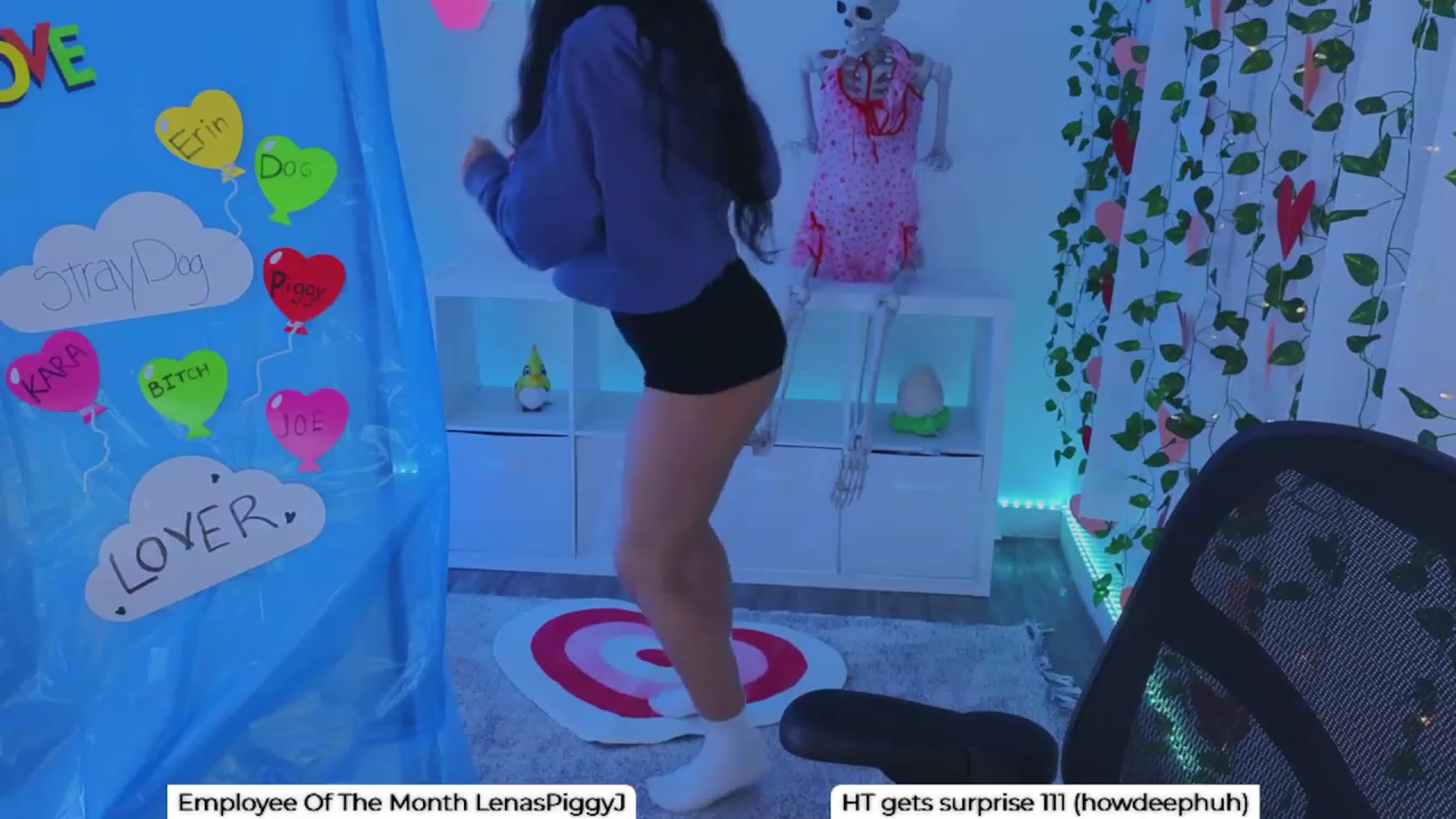 Gallery image thumbnail from LenaDanzara's myfreecams stream on, 01/27/2024, 08:34 image 4 of 20