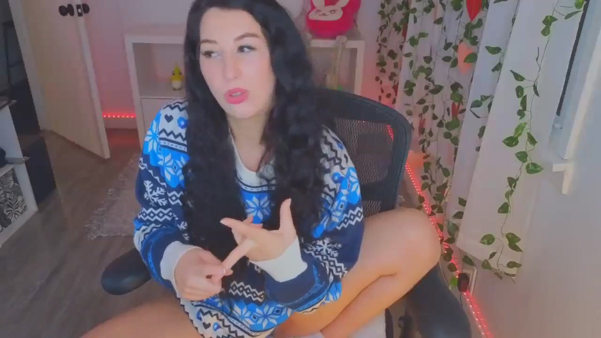 Gallery image thumbnail from LenaDanzara's myfreecams stream on, 01/31/2024, 07:42 image 14 of 20