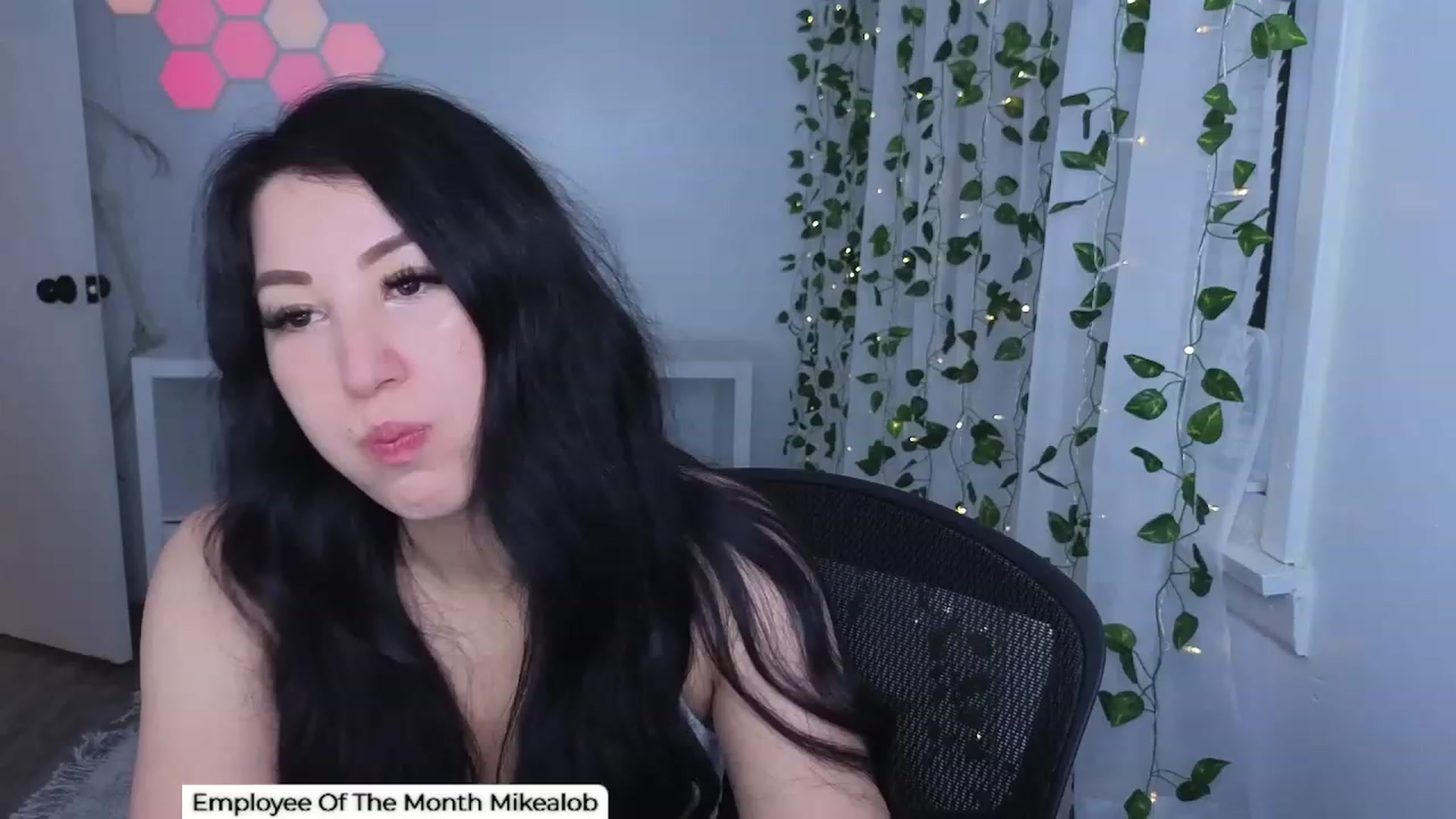 Gallery image thumbnail from LenaDanzara's myfreecams stream on, 03/02/2024, 11:22 image 14 of 20