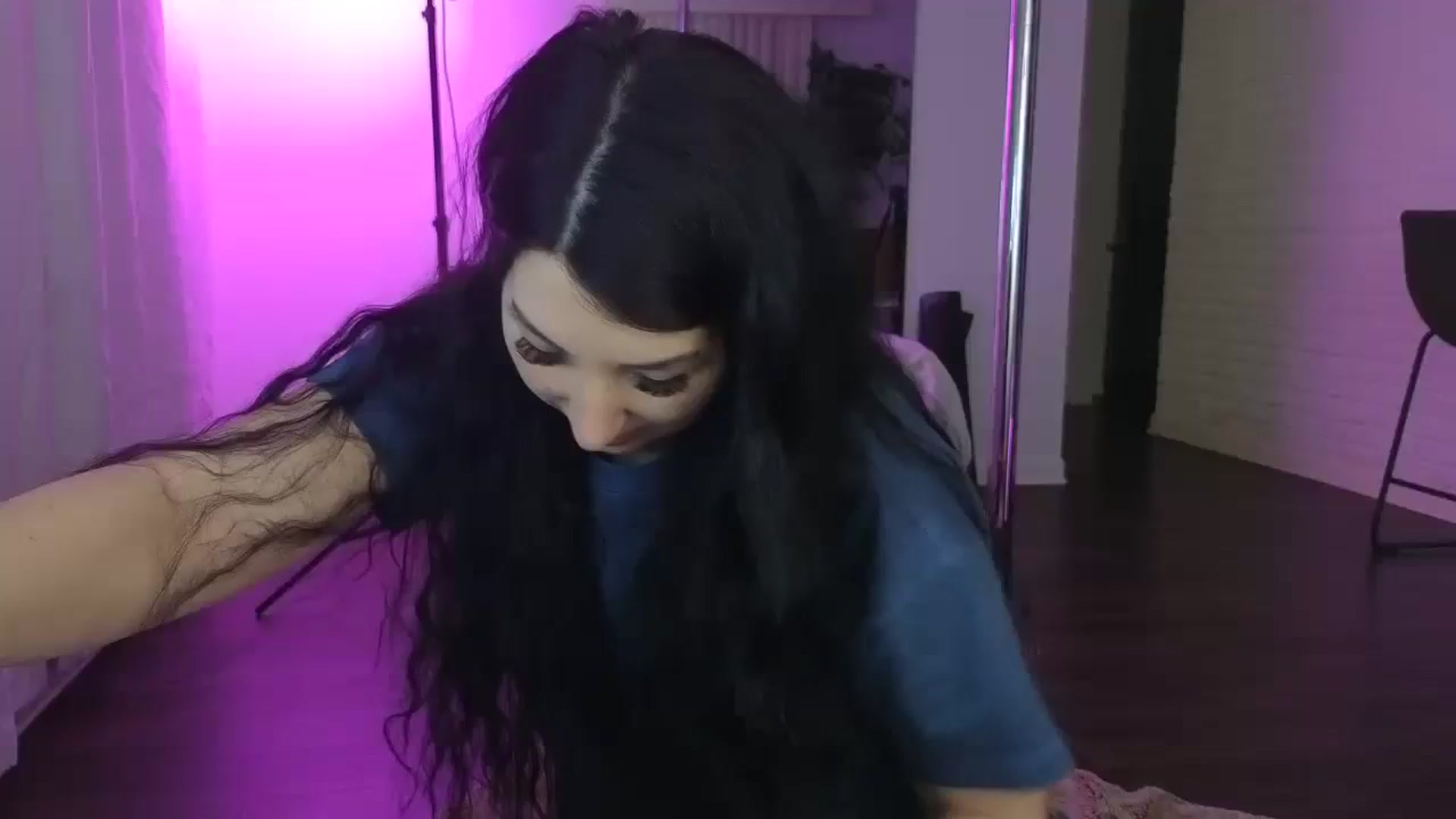 Gallery image thumbnail from LenaDanzara's myfreecams stream on, 03/10/2024, 12:46 image 1 of 20
