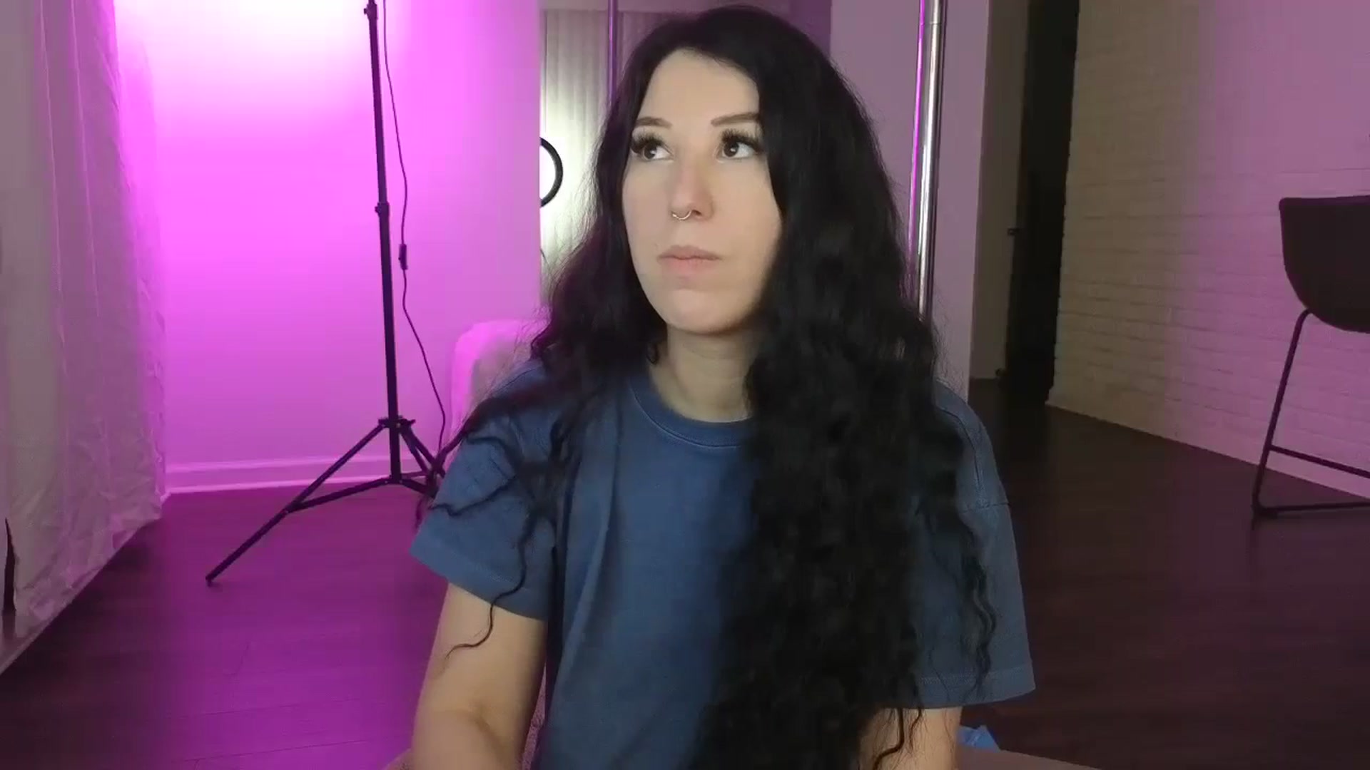 Gallery image thumbnail from LenaDanzara's myfreecams stream on, 03/10/2024, 12:46 image 12 of 20