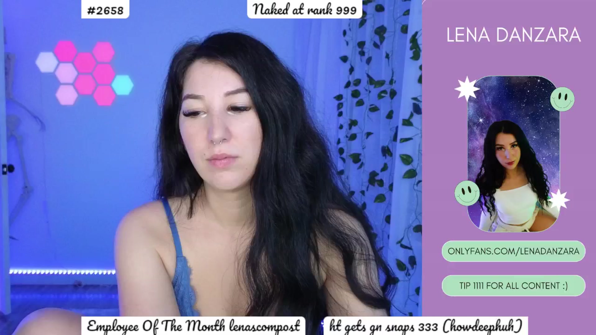 Gallery image thumbnail from LenaDanzara's myfreecams stream on, 04/24/2024, 10:24 image 6 of 20