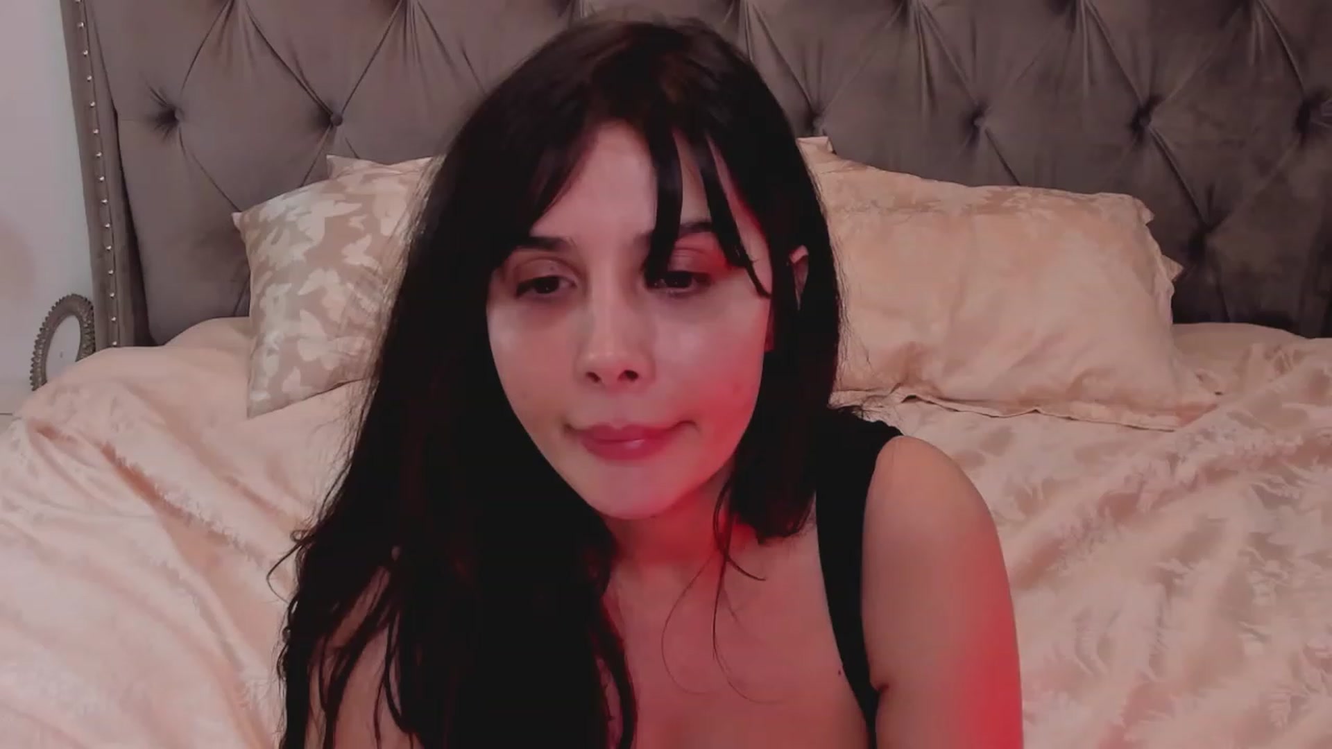 Gallery image thumbnail from LenaLiveNow's myfreecams stream on, 01/12/2024, 24:01 image 6 of 20