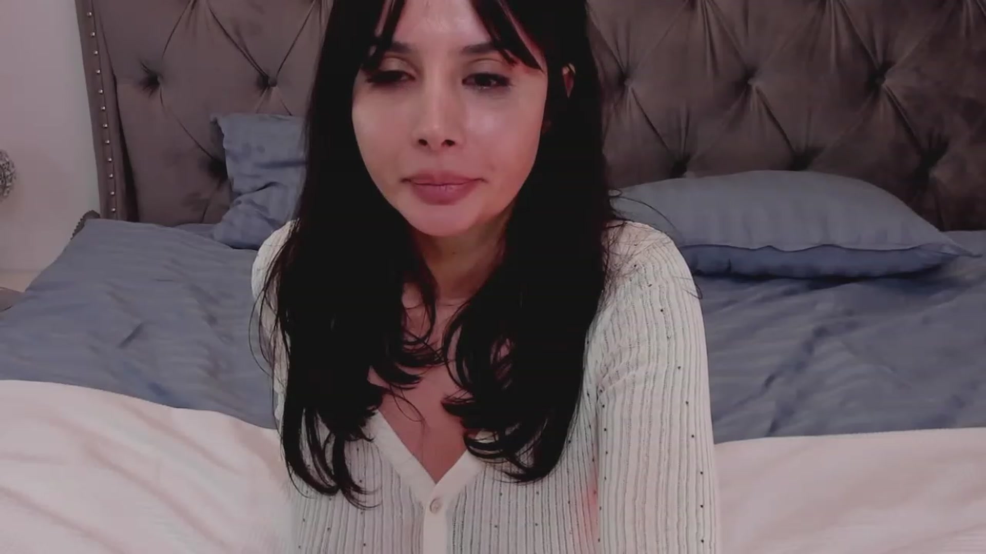 Gallery image thumbnail from LenaLiveNow's myfreecams stream on, 01/29/2024, 23:22 image 19 of 20