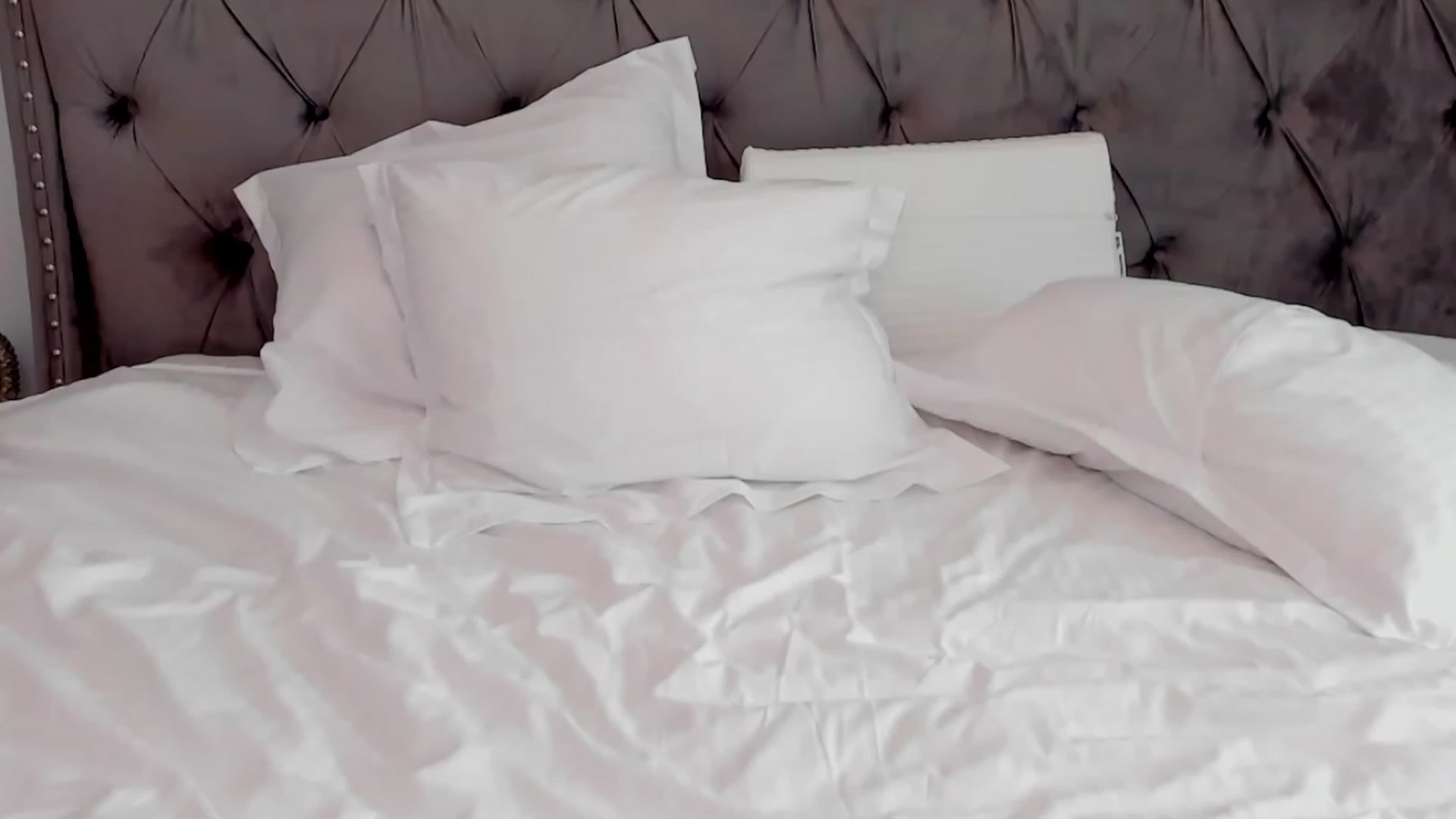 Gallery image thumbnail from LenaLiveNow's myfreecams stream on, 02/21/2024, 09:12 image 11 of 20