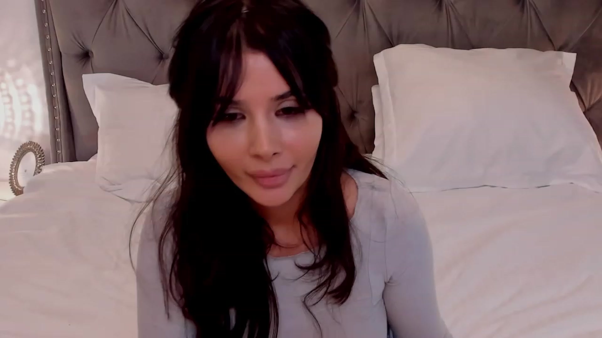 Gallery image thumbnail from LenaLiveNow's myfreecams stream on, 02/25/2024, 08:32 image 19 of 20