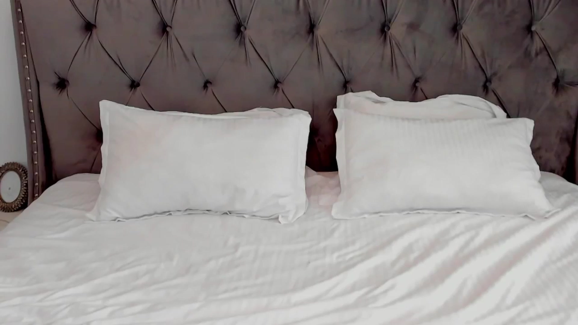 Gallery image thumbnail from LenaLiveNow's myfreecams stream on, 04/21/2024, 16:26 image 2 of 20