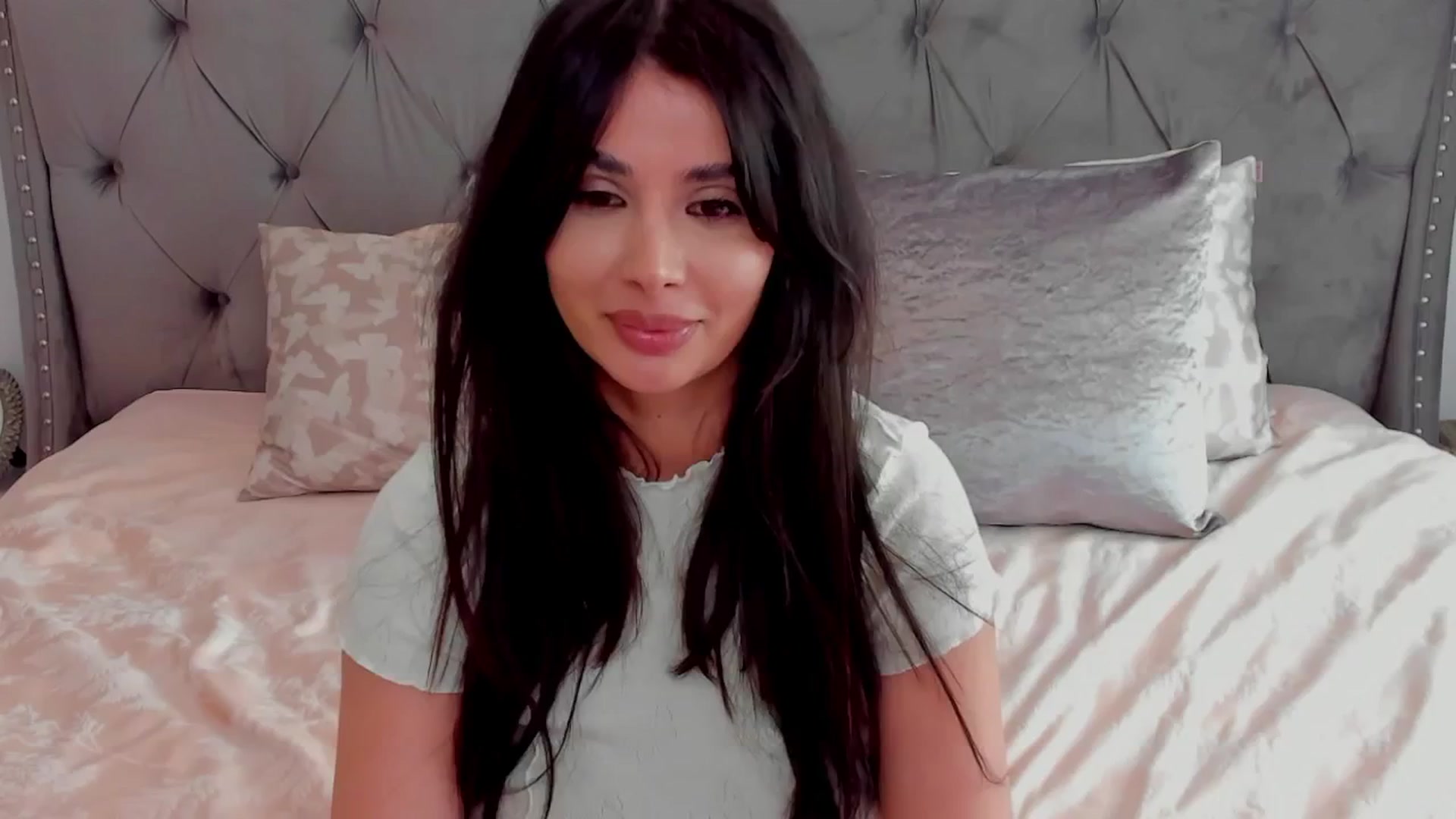Gallery image thumbnail from LenaLiveNow's myfreecams stream on, 05/10/2024, 16:14 image 11 of 20