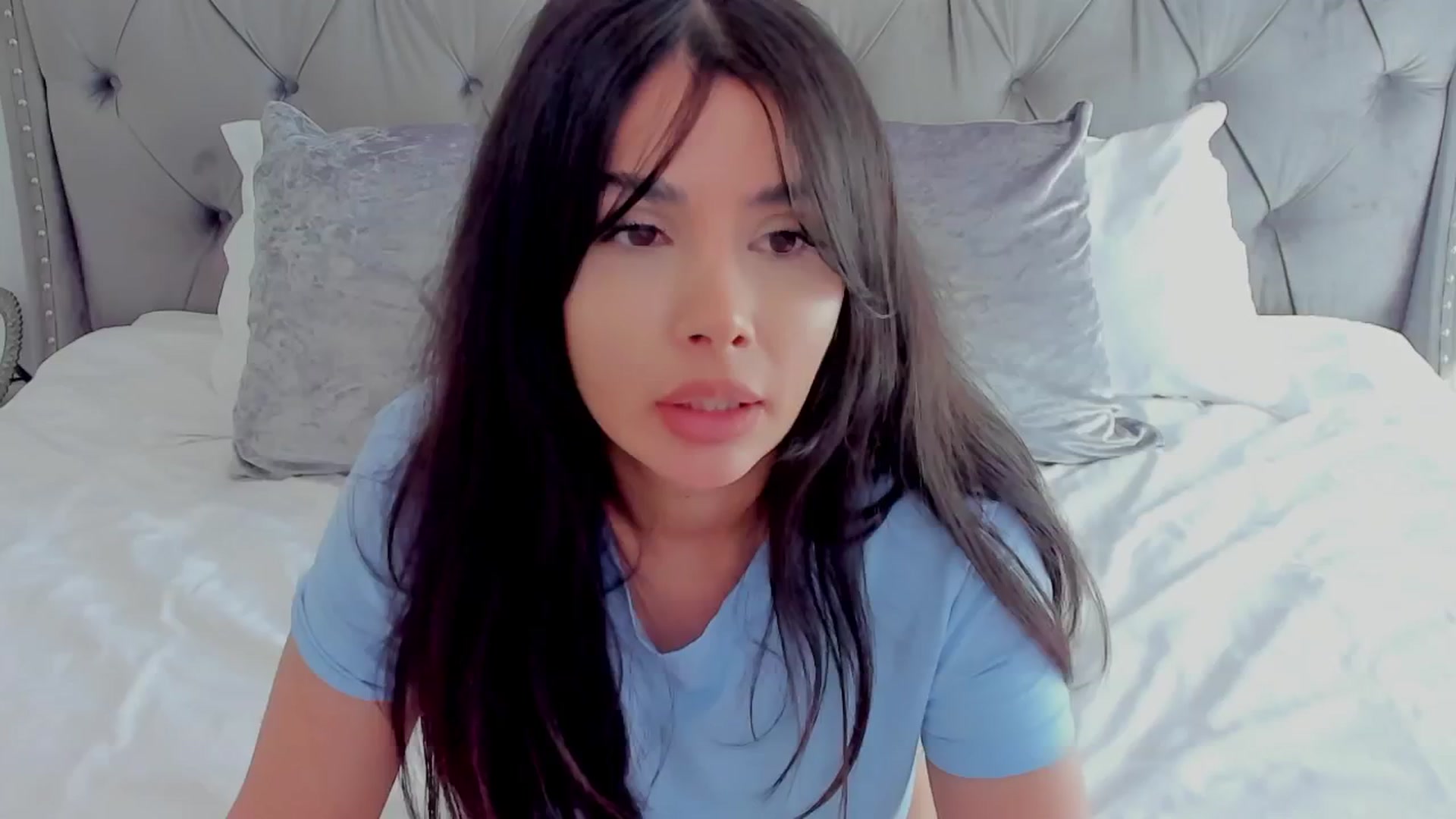 Gallery image thumbnail from LenaLiveNow's myfreecams stream on, 05/16/2024, 12:59 image 6 of 20