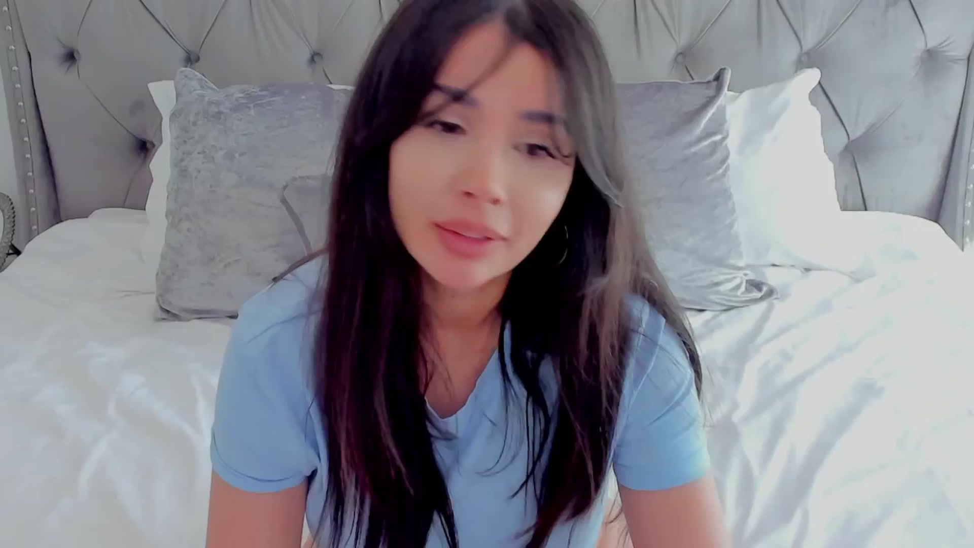 Gallery image thumbnail from LenaLiveNow's myfreecams stream on, 05/16/2024, 12:59 image 7 of 20