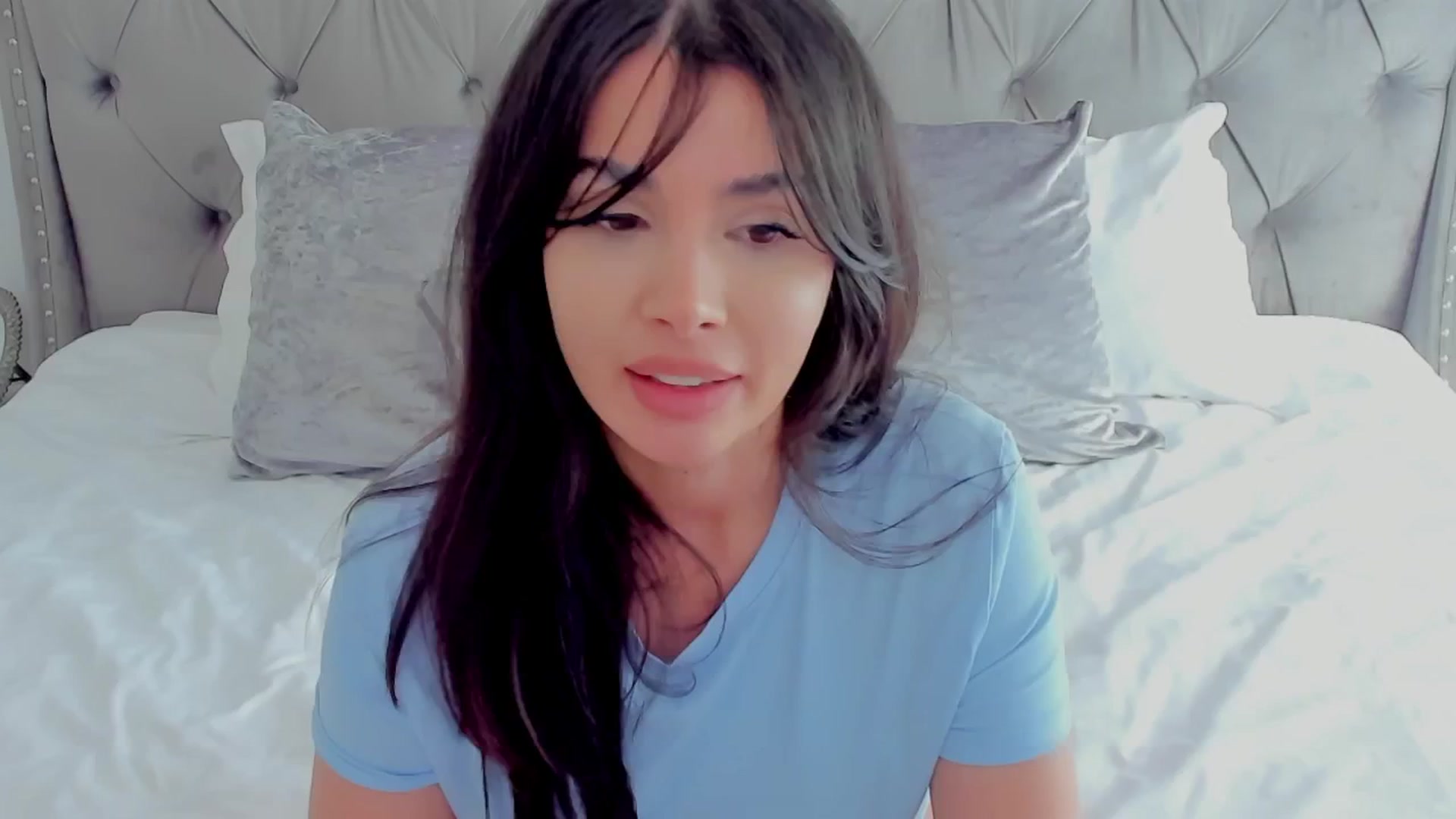 Gallery image thumbnail from LenaLiveNow's myfreecams stream on, 05/16/2024, 12:59 image 20 of 20