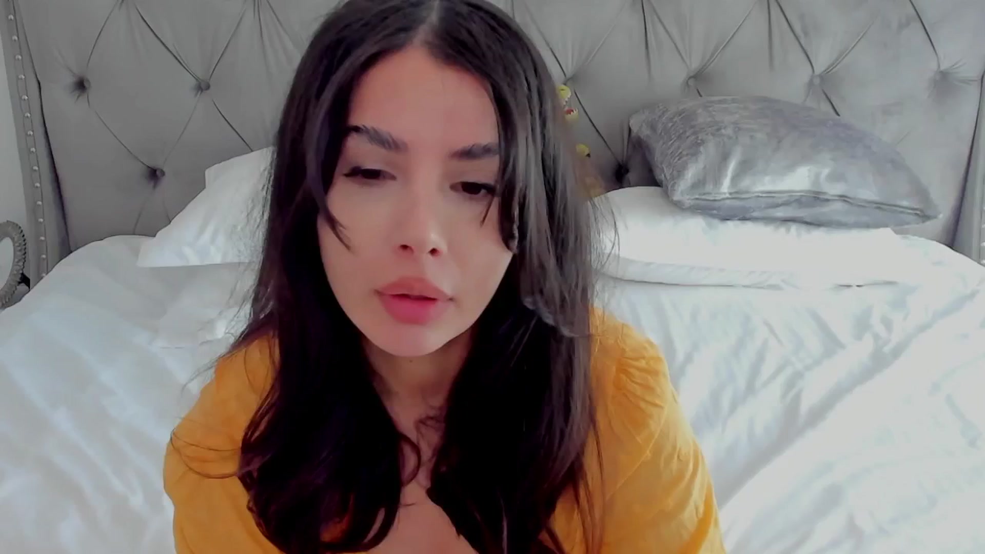 Gallery image thumbnail from LenaLiveNow's myfreecams stream on, 05/26/2024, 12:58 image 8 of 20
