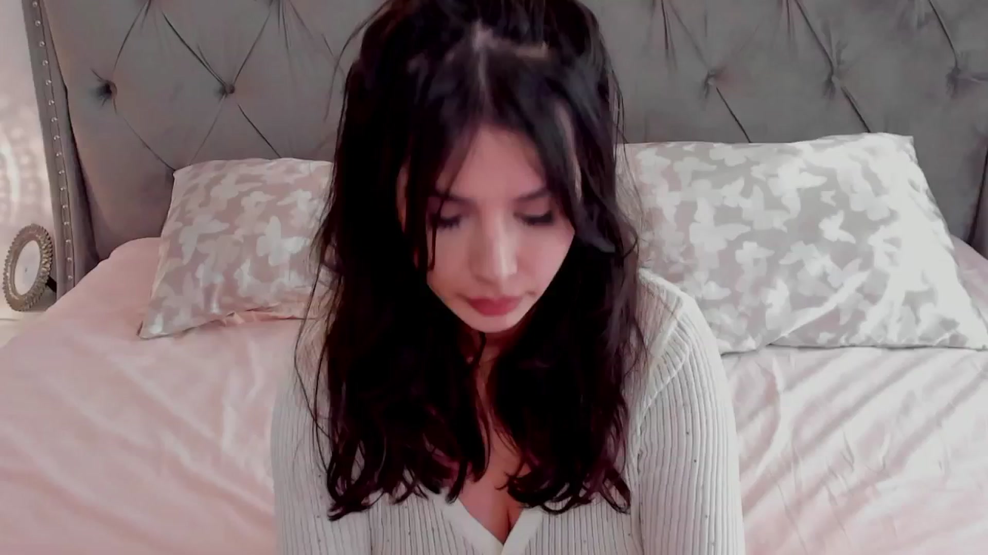 Gallery image thumbnail from LenaLiveNow's myfreecams stream on, 06/12/2024, 13:40 image 13 of 20