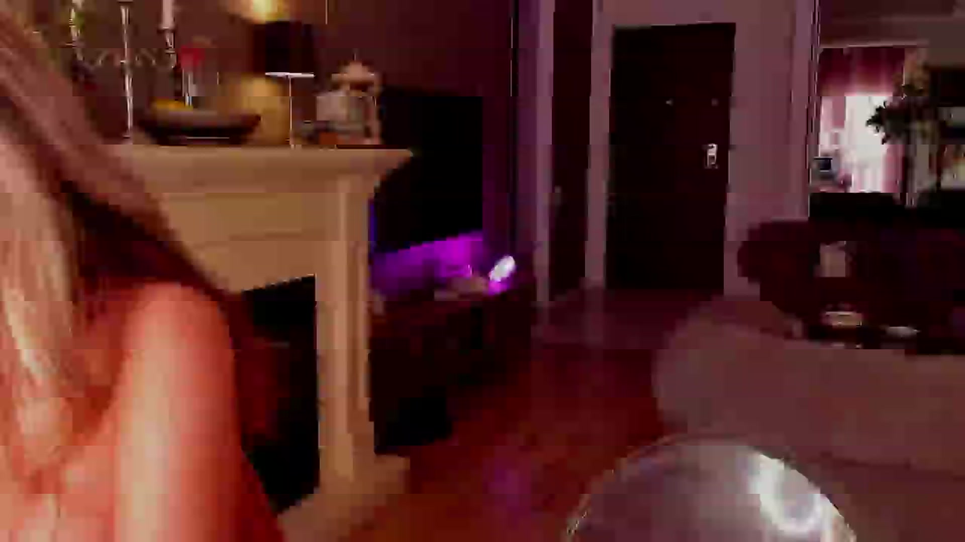 Gallery image thumbnail from LenaLiveNow's myfreecams stream on, 06/15/2024, 17:20 image 12 of 20