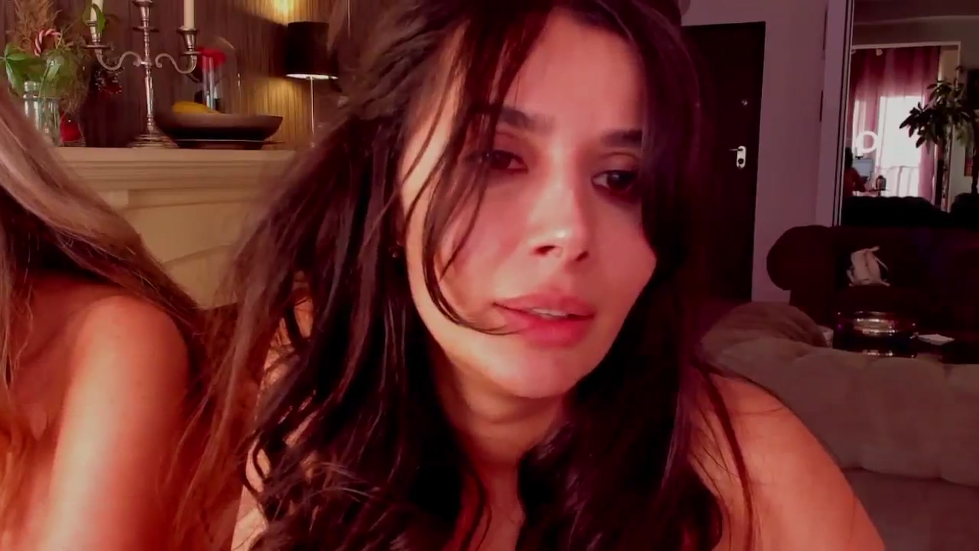 Gallery image thumbnail from LenaLiveNow's myfreecams stream on, 06/15/2024, 17:20 image 9 of 20