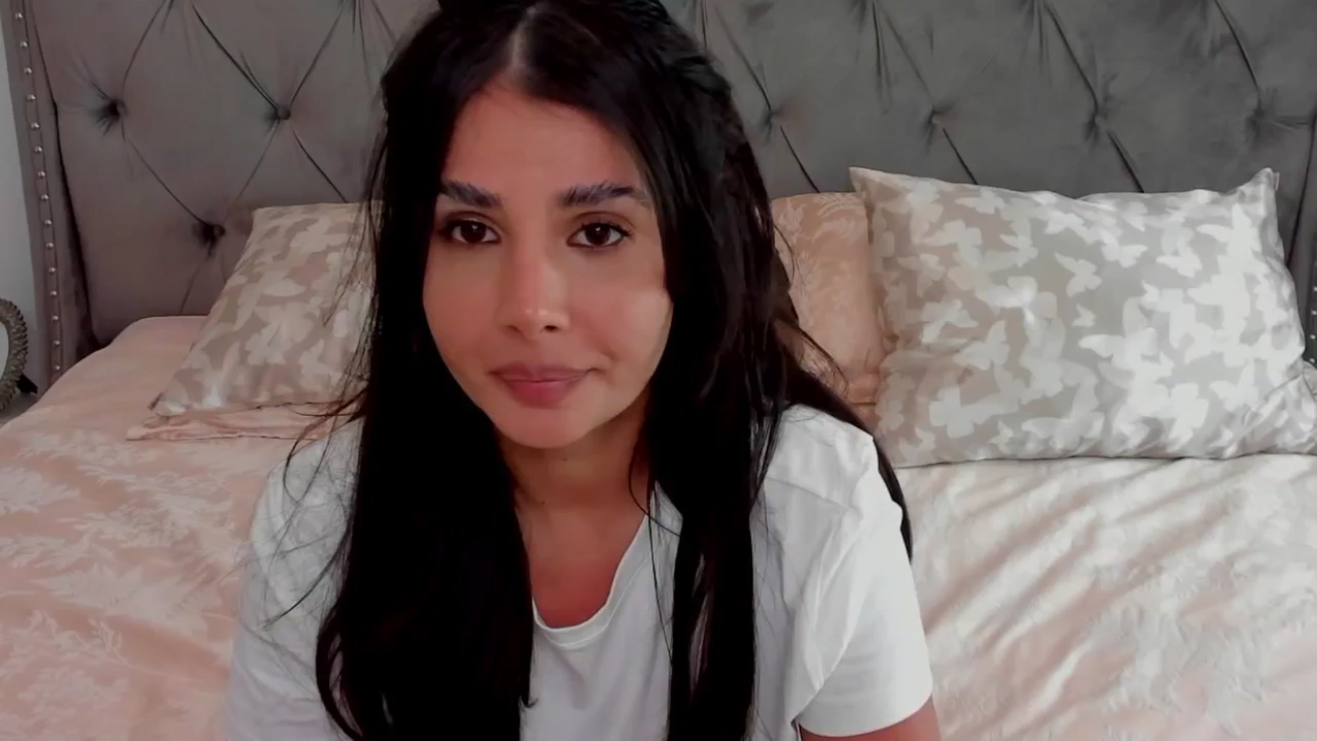 Gallery image thumbnail from LenaLiveNow's myfreecams stream on, 07/03/2024, 16:42 image 3 of 20
